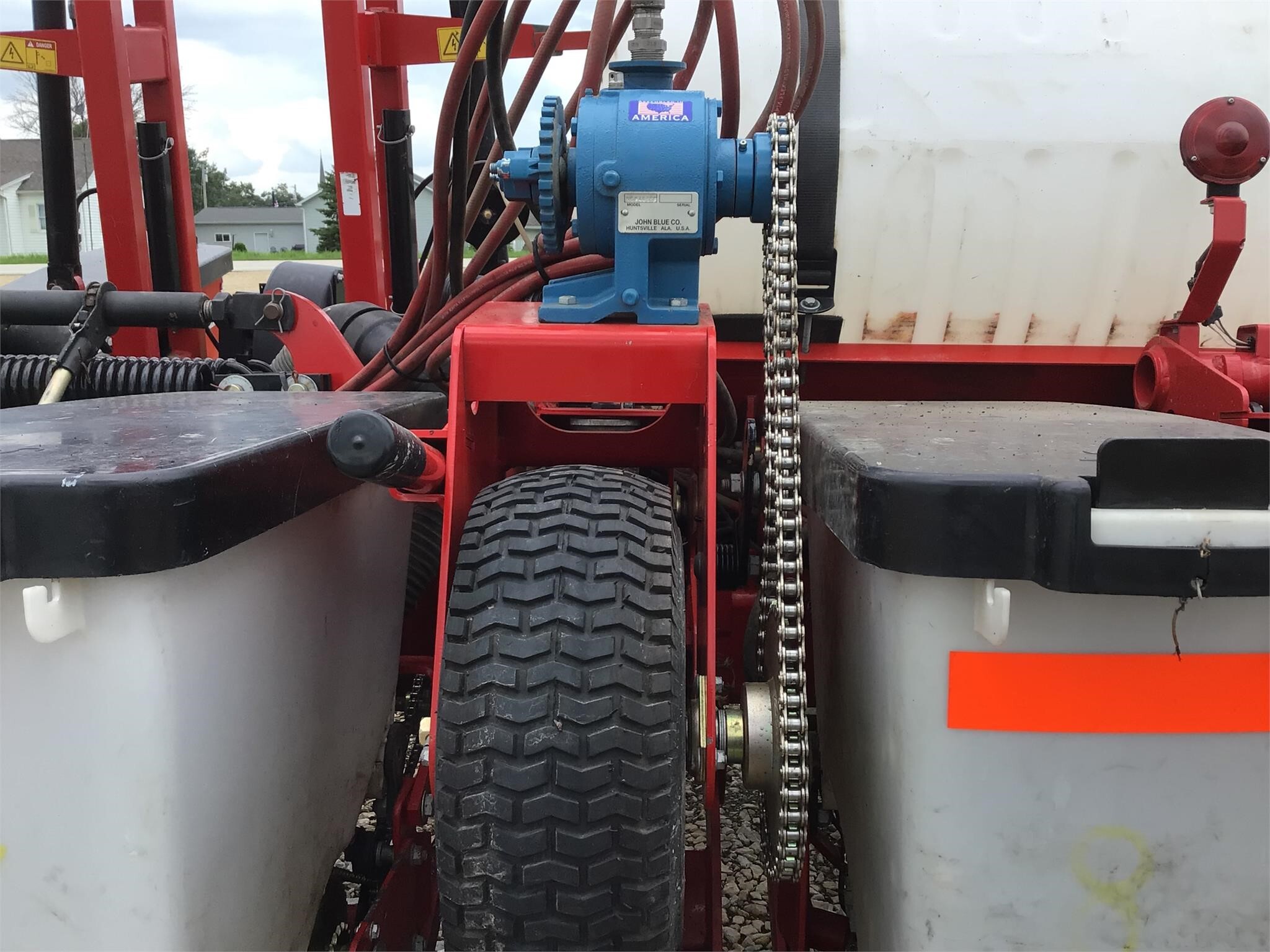 2015 White 9222 Planter