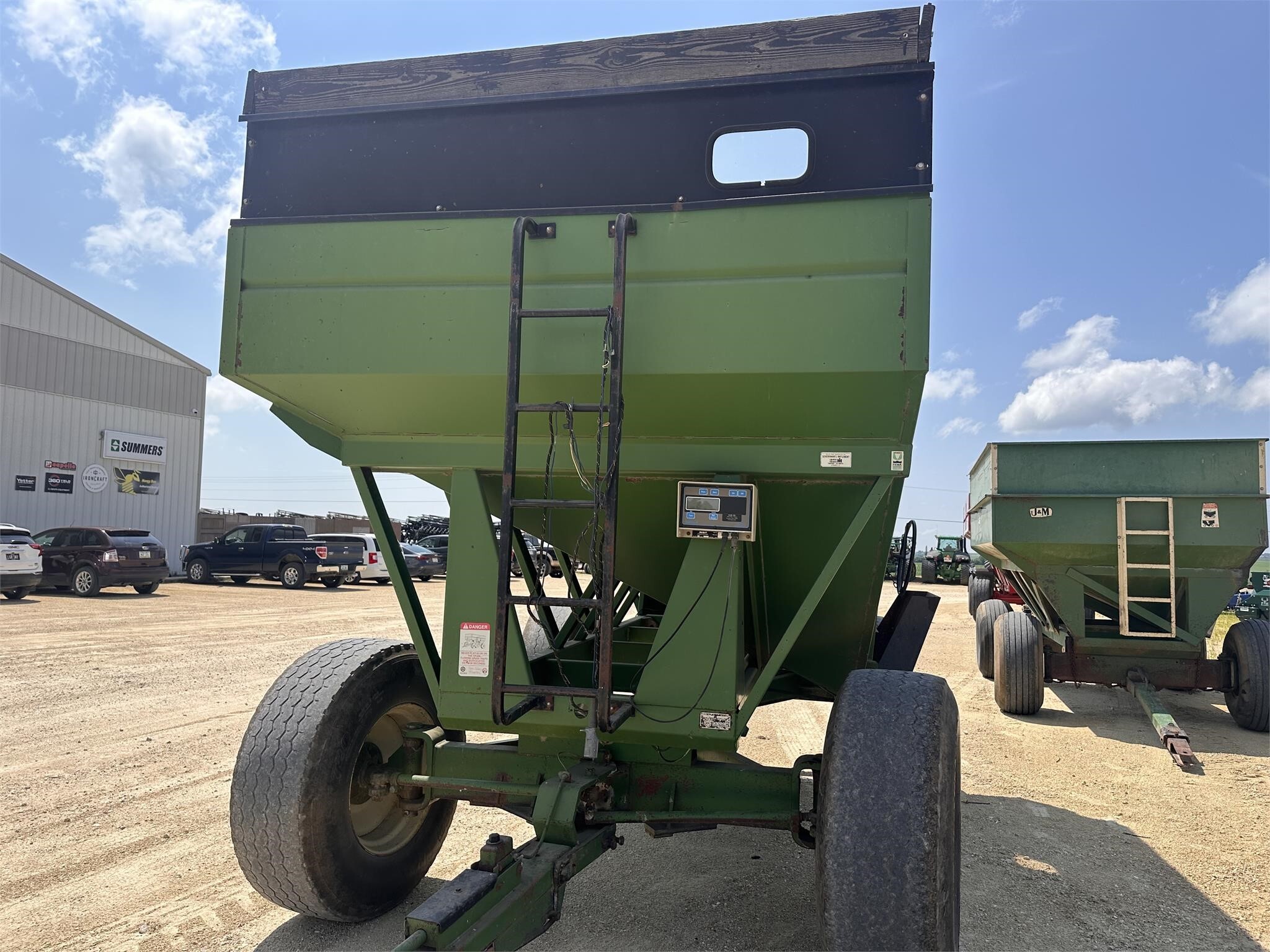  Brent 440 Gravity Wagon