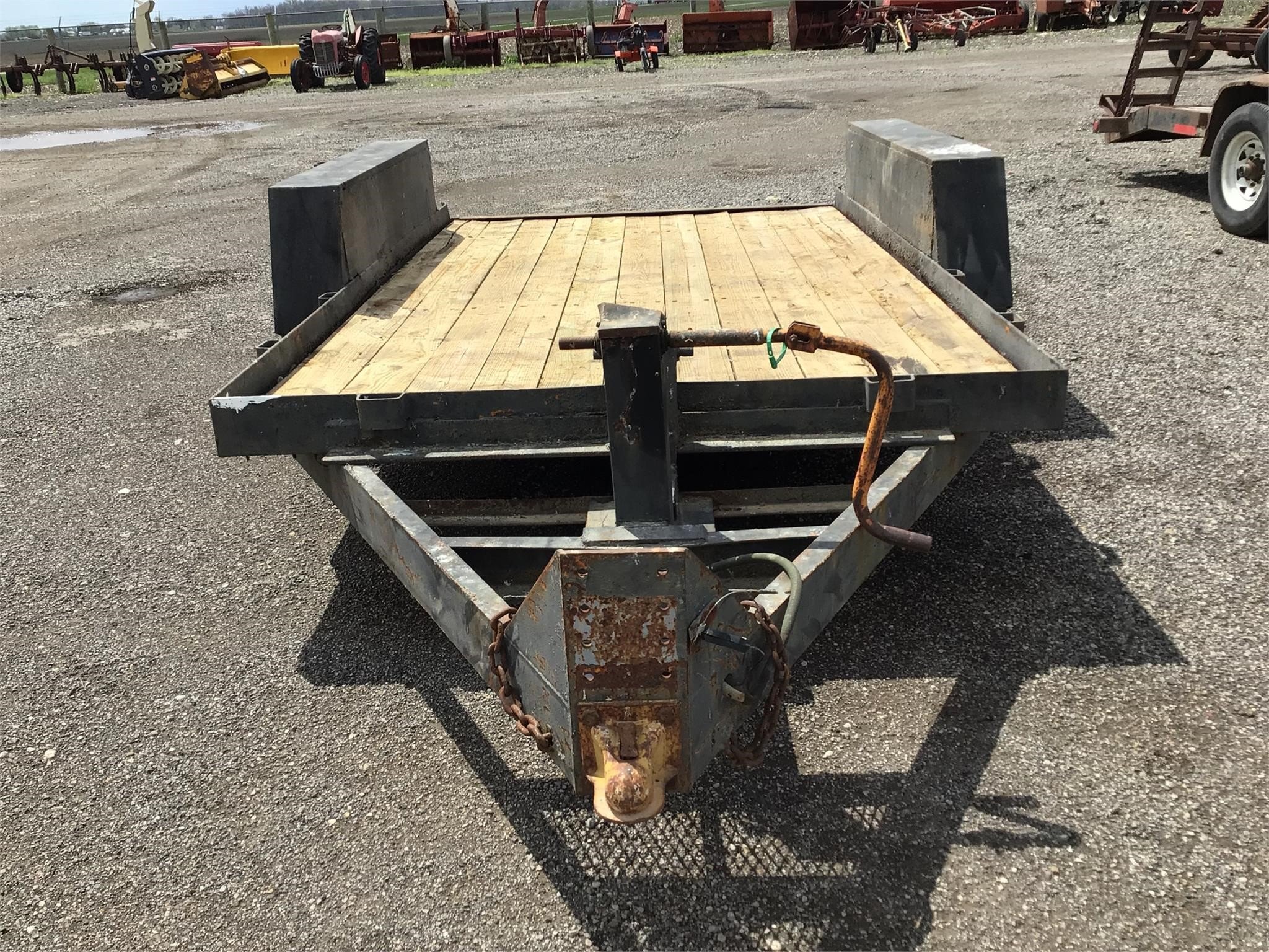 1900 Custom Built Tandem Axle Flatbed Trucks/Trailer