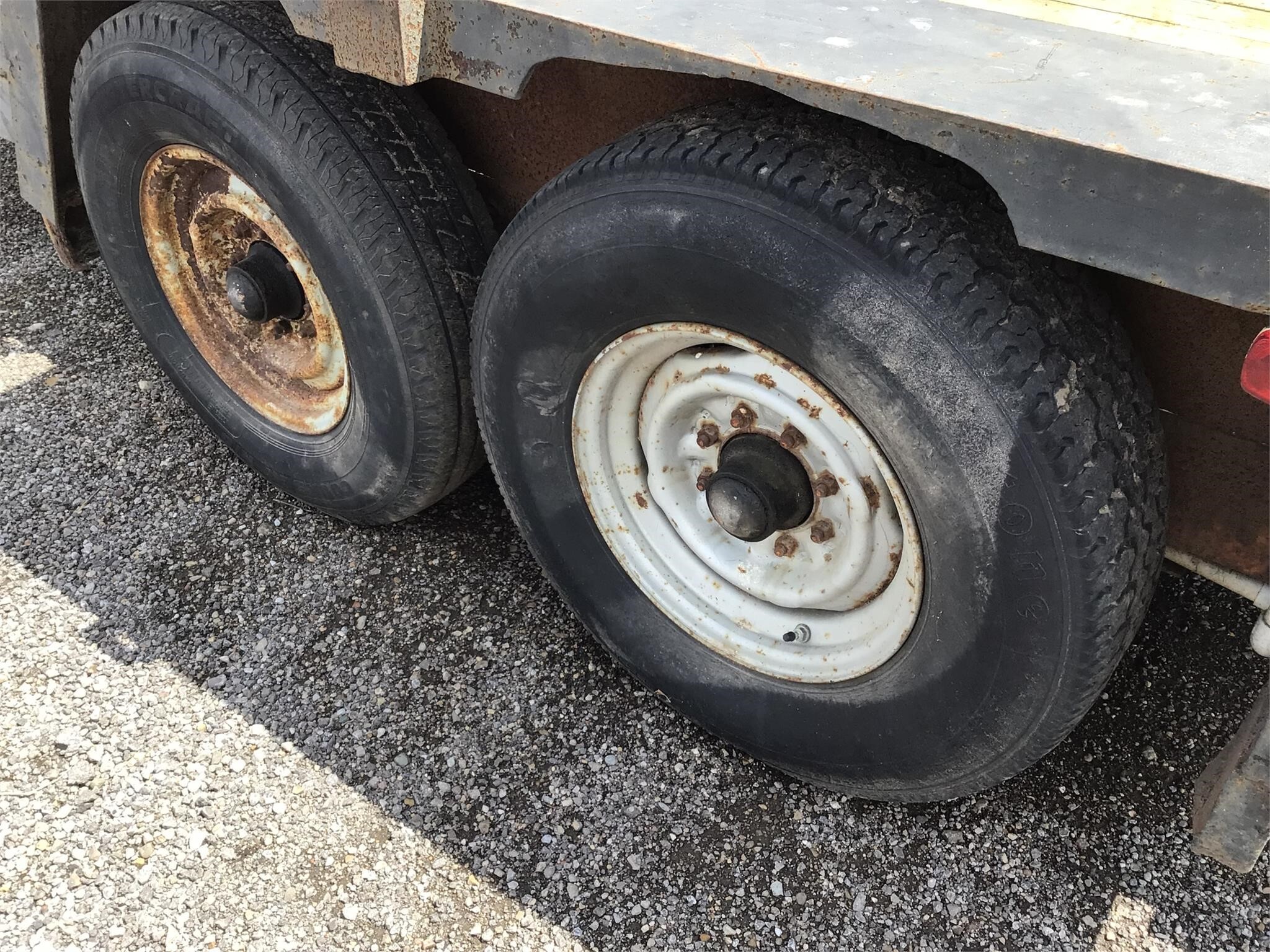 1900 Custom Built Tandem Axle Flatbed Trucks/Trailer