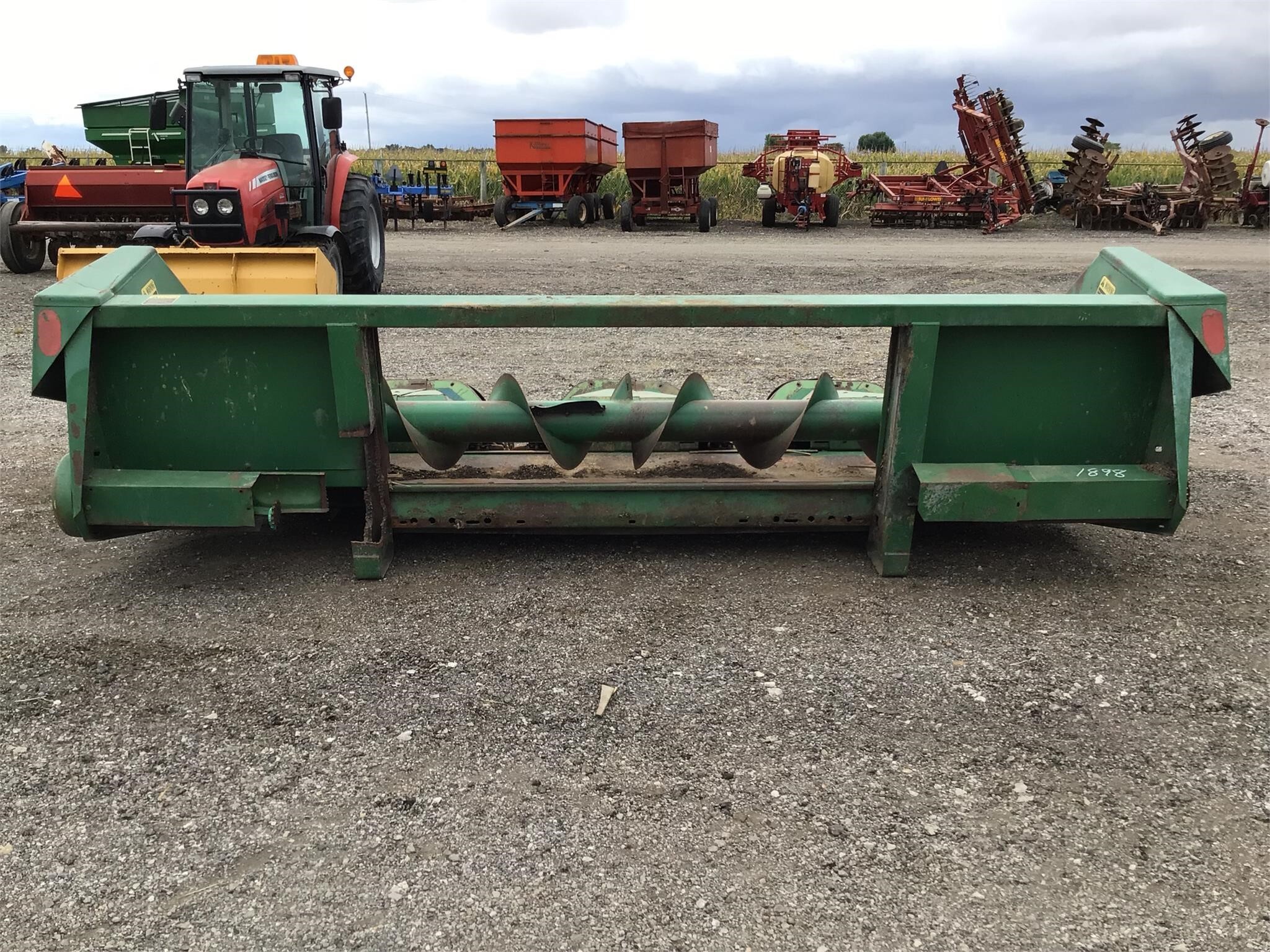  John Deere 444 Corn Head
