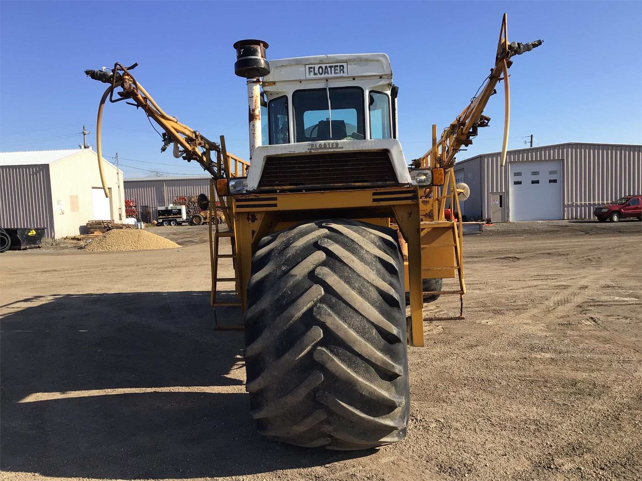  Floater M3000 Self-Propelled Sprayer