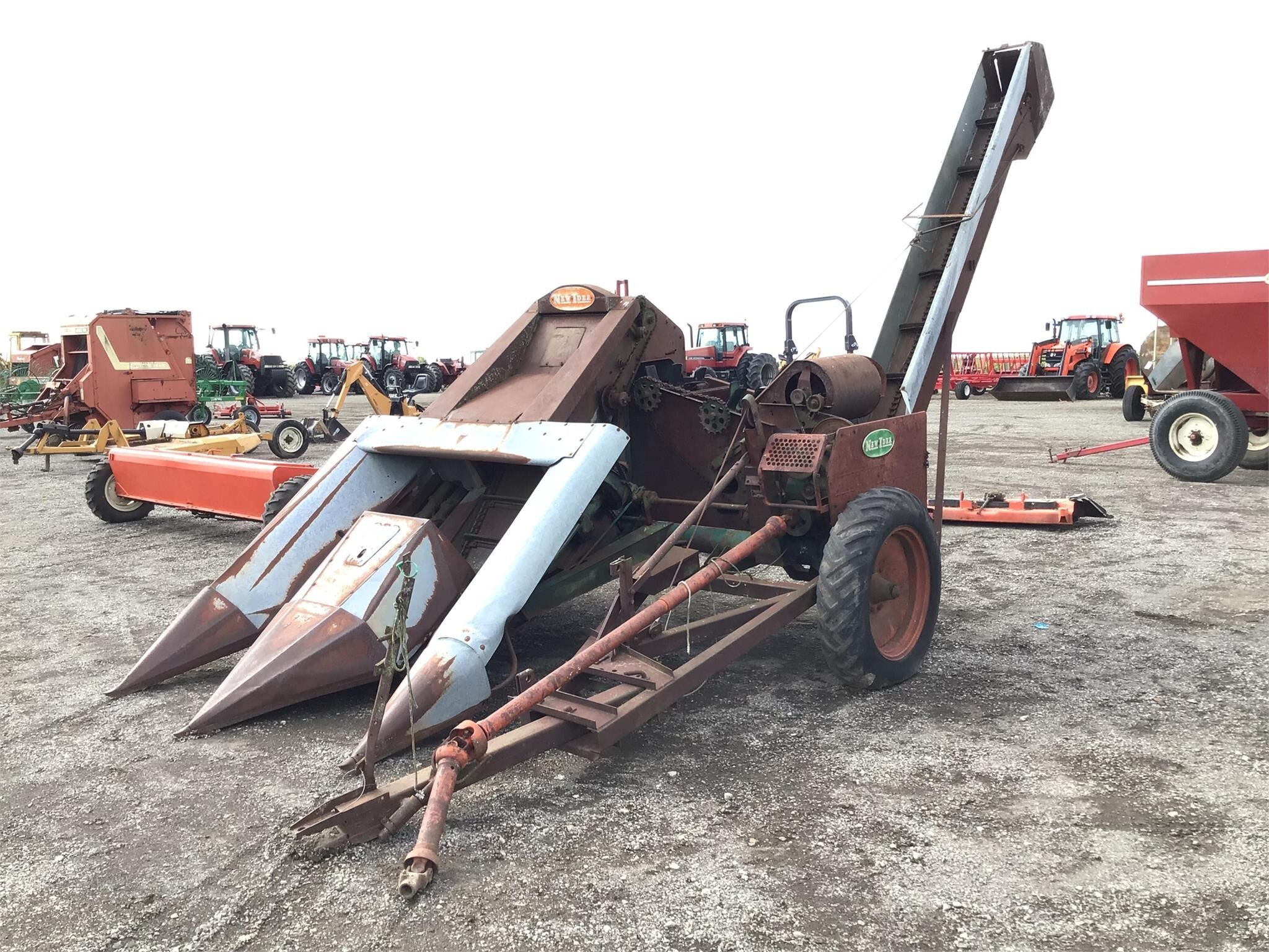  New Idea 311 Corn Picker