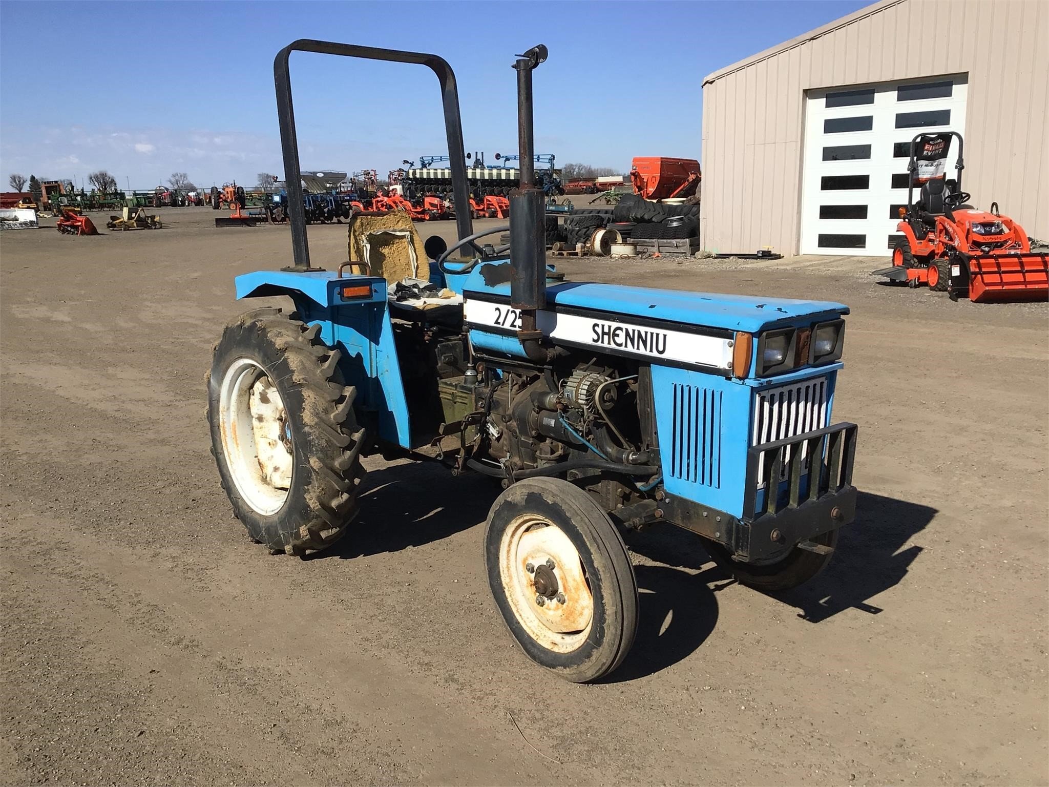  SHENNIU 2/25 Tractor
