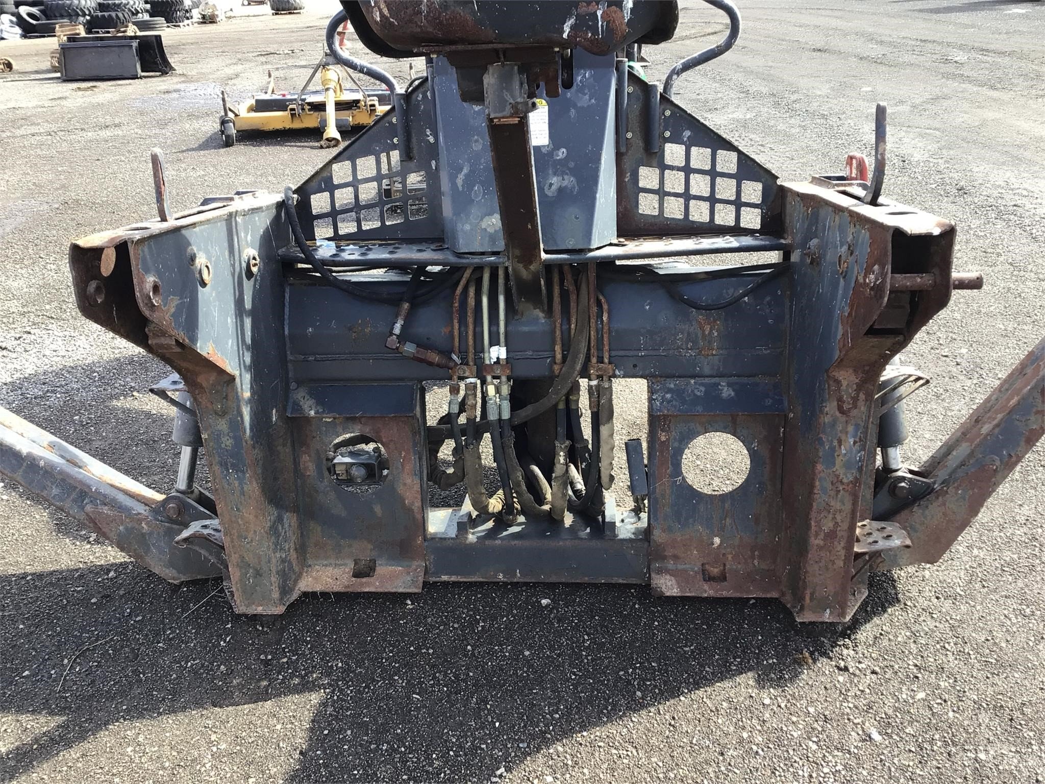  Melroe 811 Backhoe and Excavator Attachment
