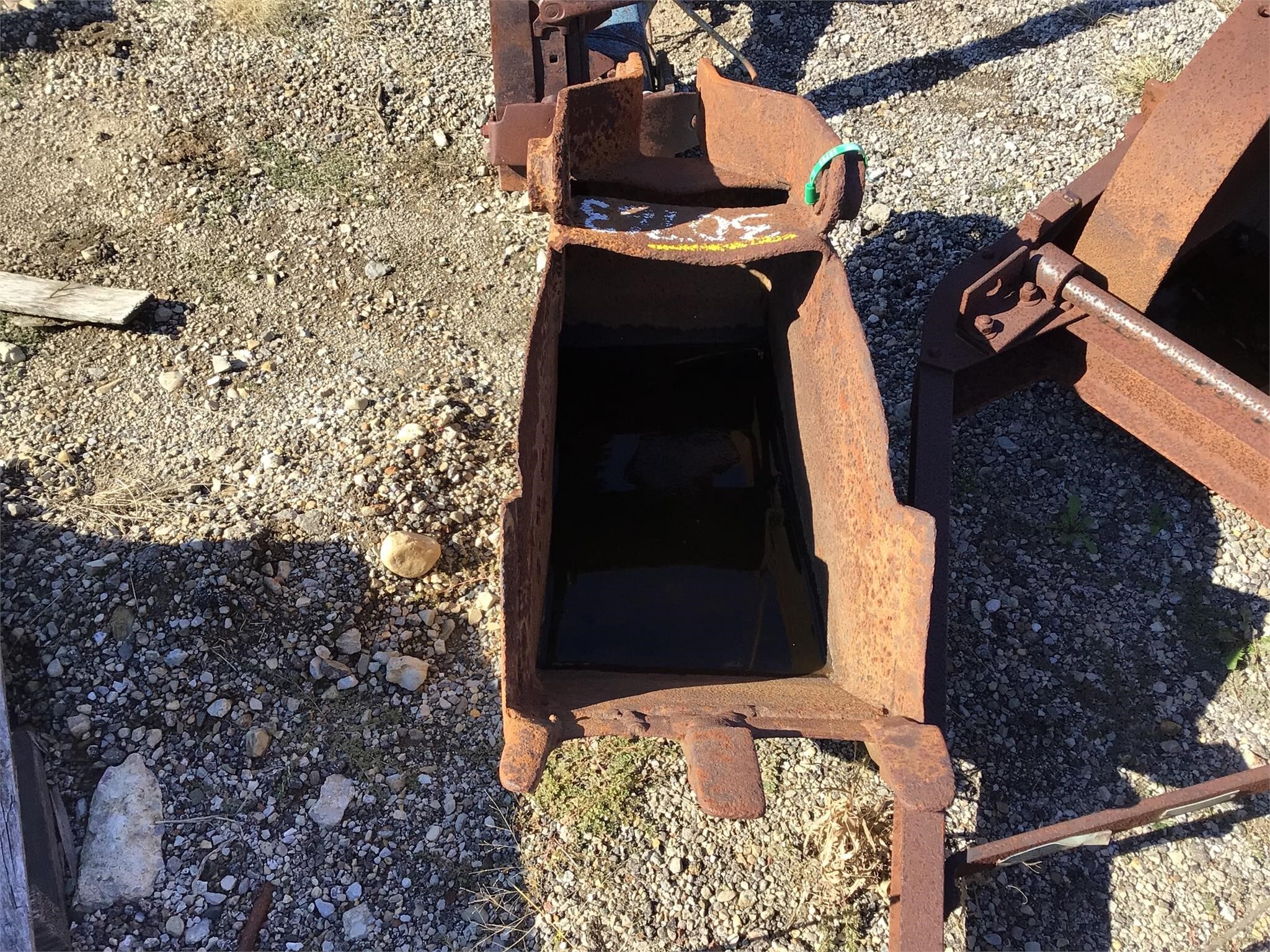  Custom 3-TOOTH BACKHOE BUCKET Backhoe and Excavator Attachment