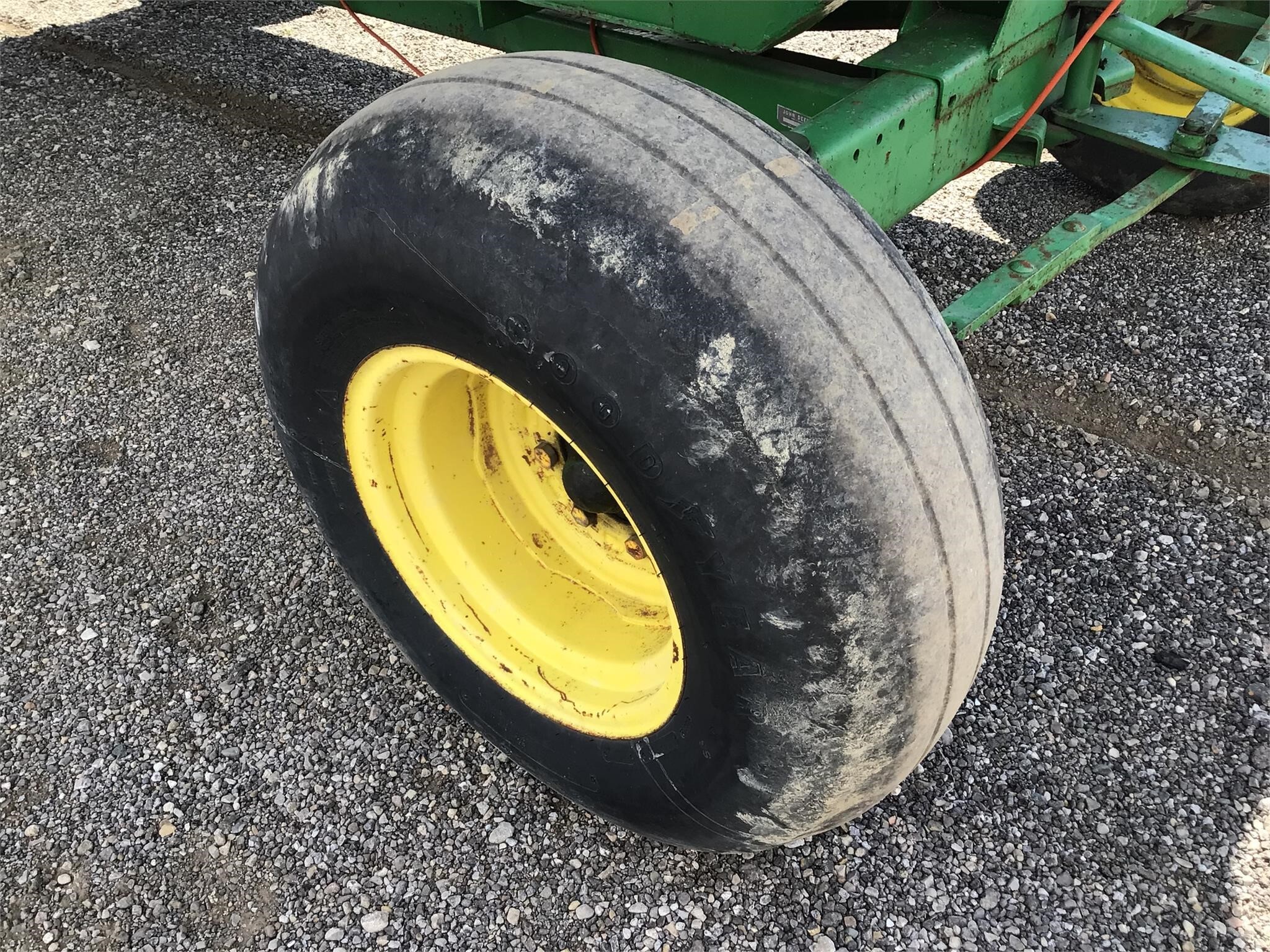  J&M 450 Grain Cart