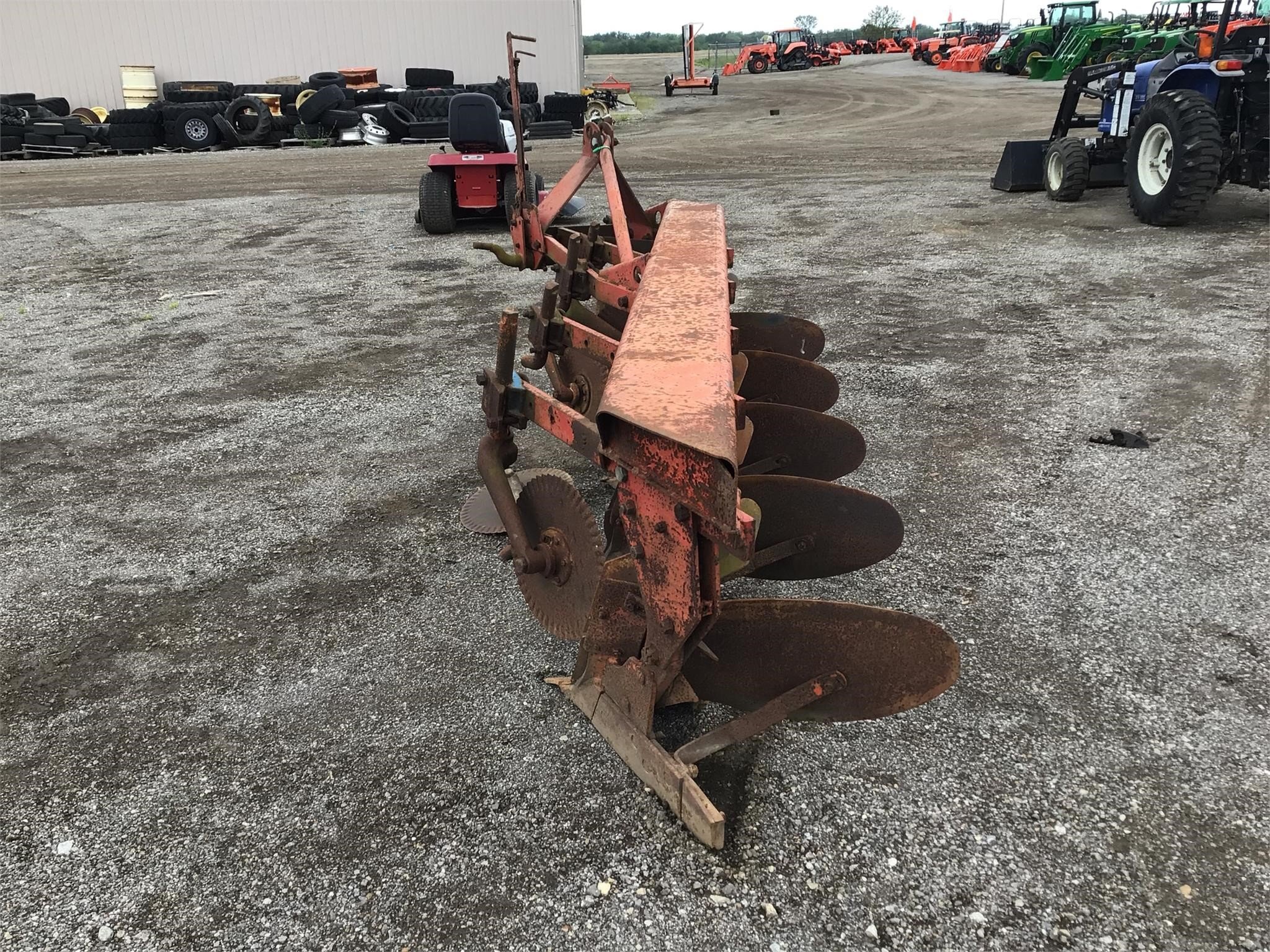  Ford 101 Plow