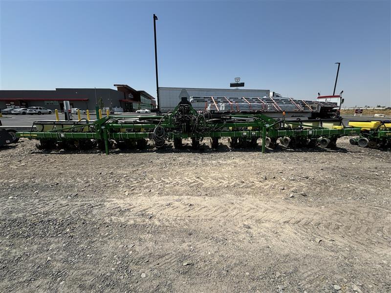 2014 John Deere 1725 Planter