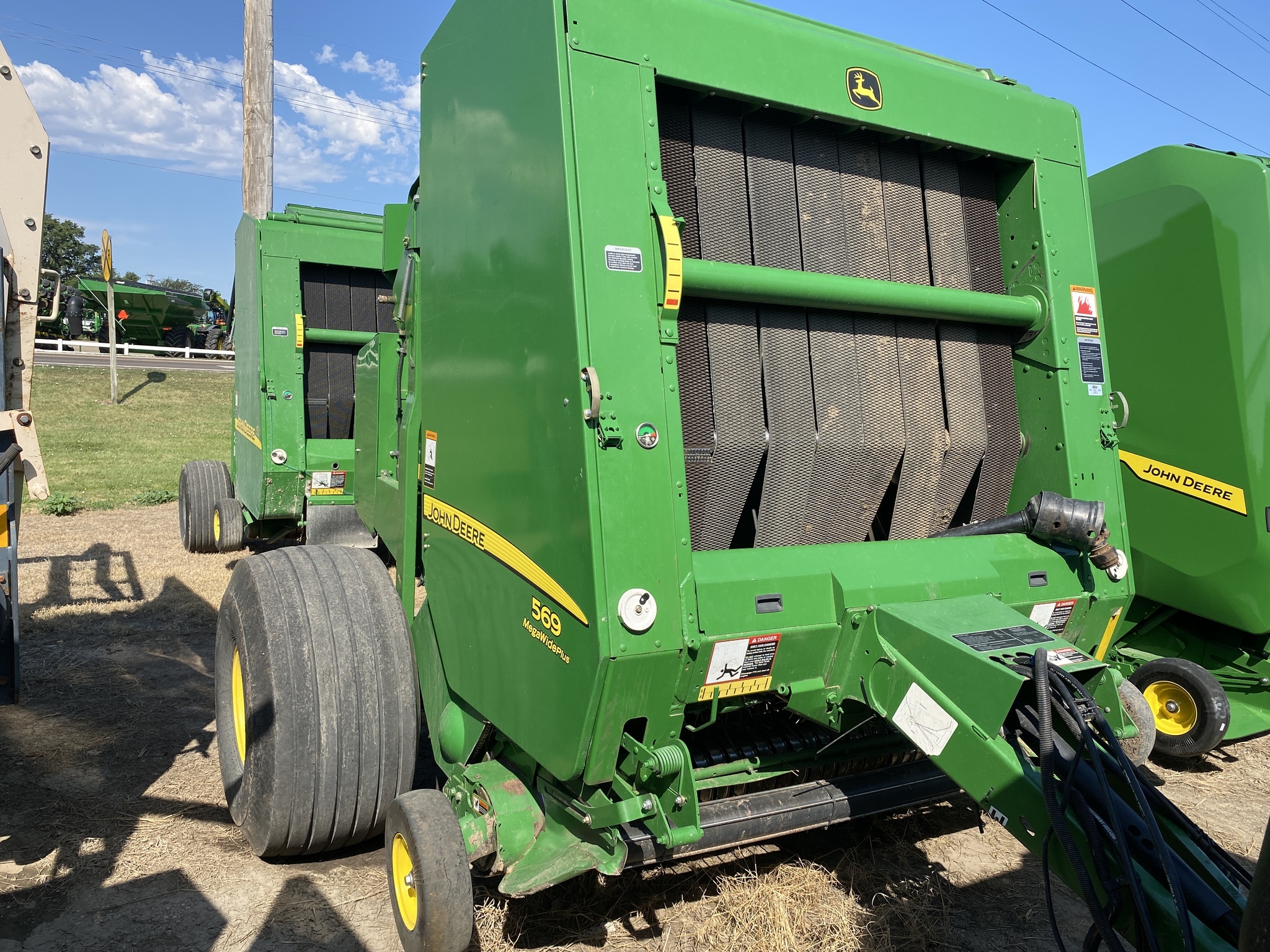 2013 John Deere 569 Round Baler