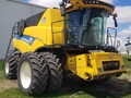 2020 New Holland CR8.90 Combine