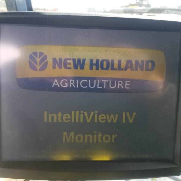 2020 New Holland CR8.90 Combine