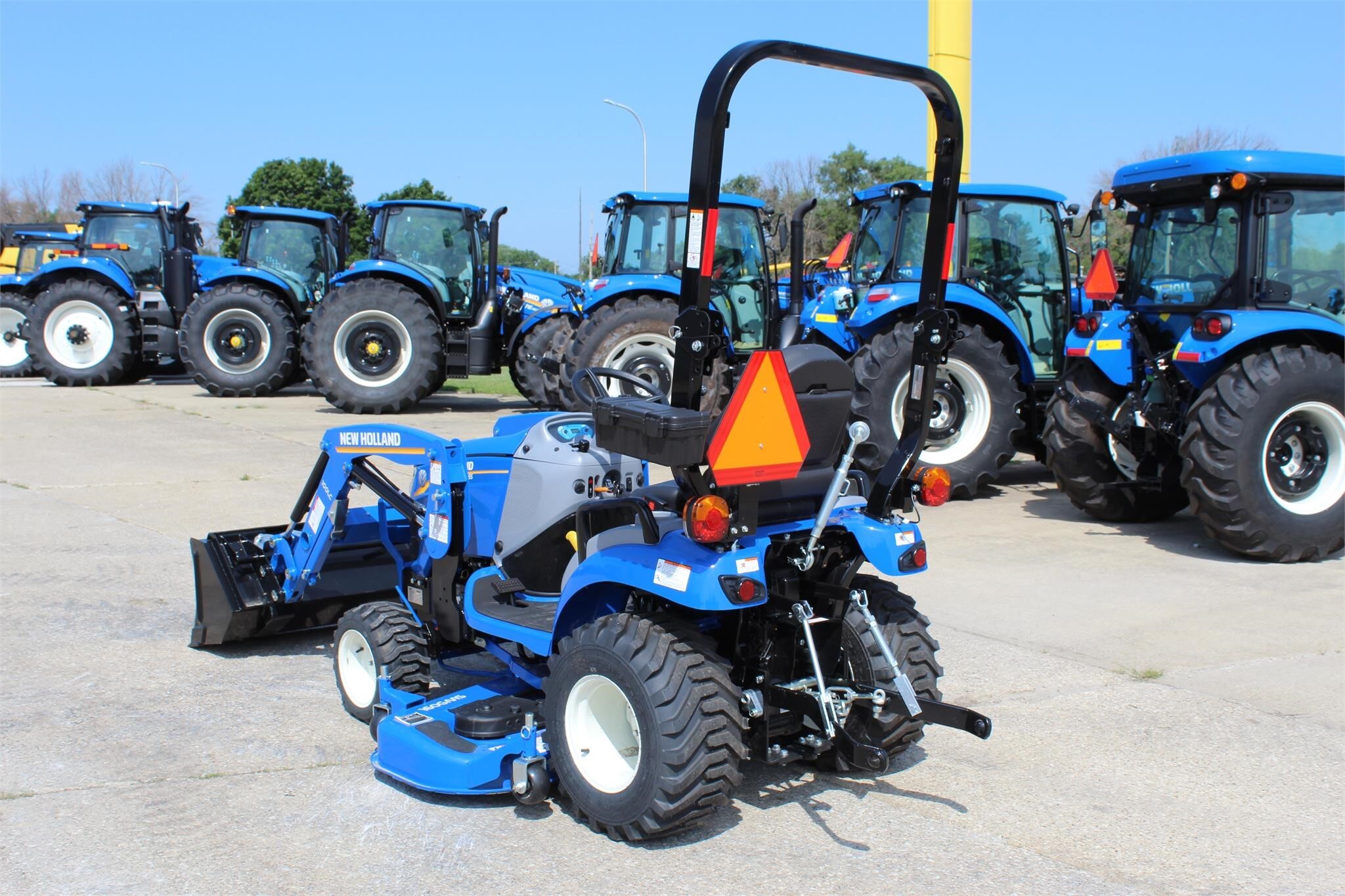 2023 New Holland WORKMASTER 25S Tractor