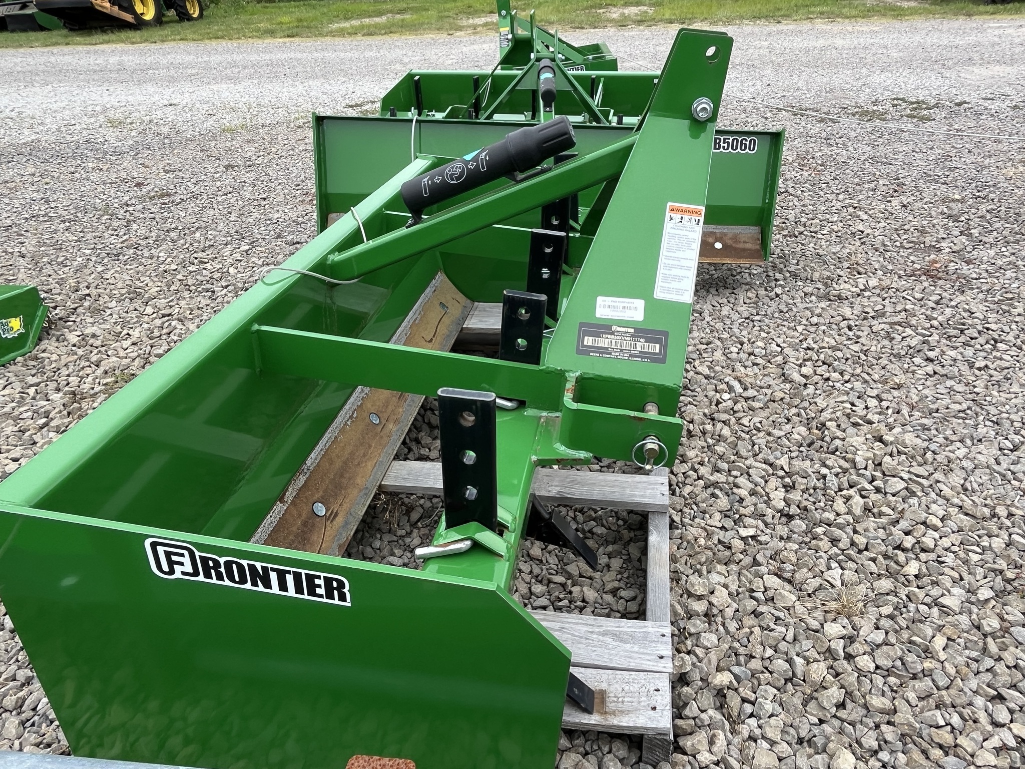 2024 Frontier BB5060 Blade