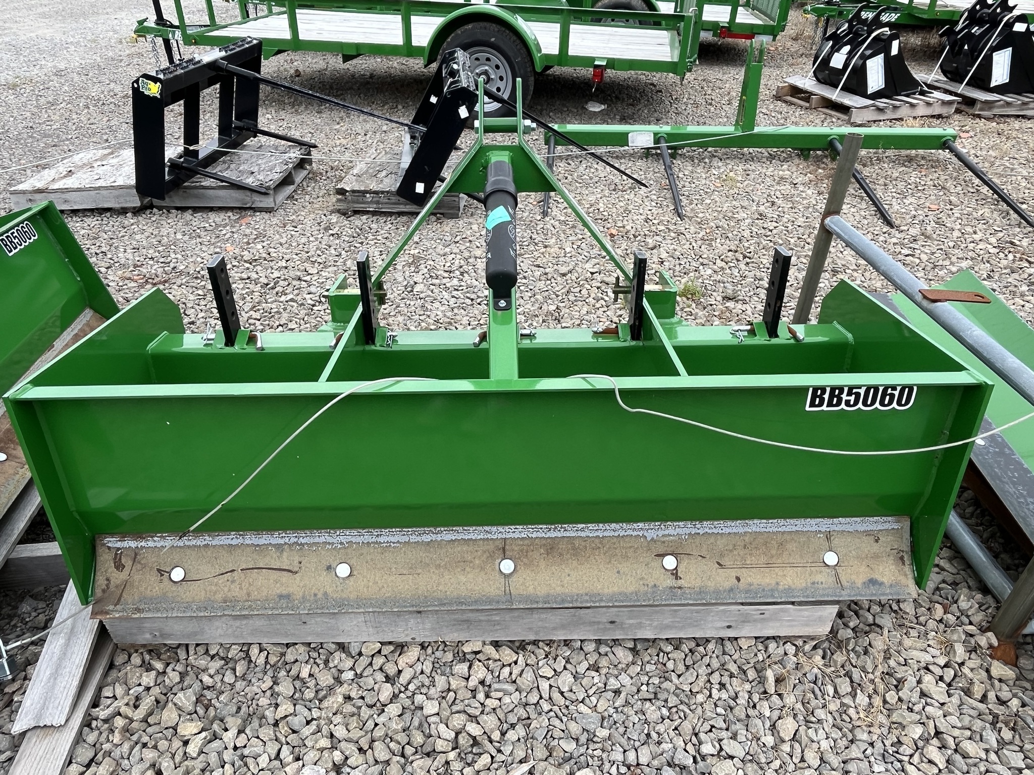 2024 Frontier BB5060 Blade