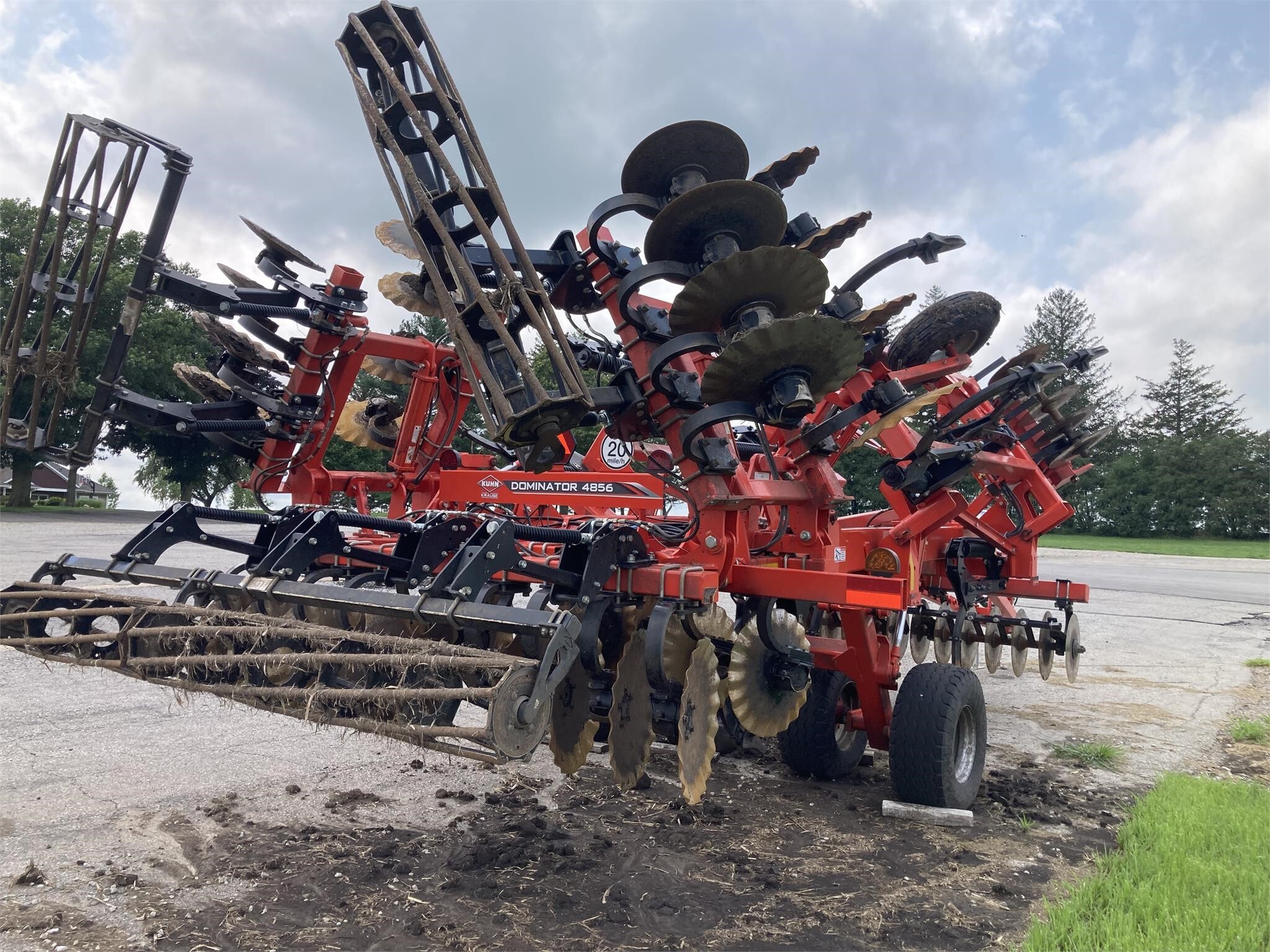 2021 Kuhn Krause 4856-11 V Ripper