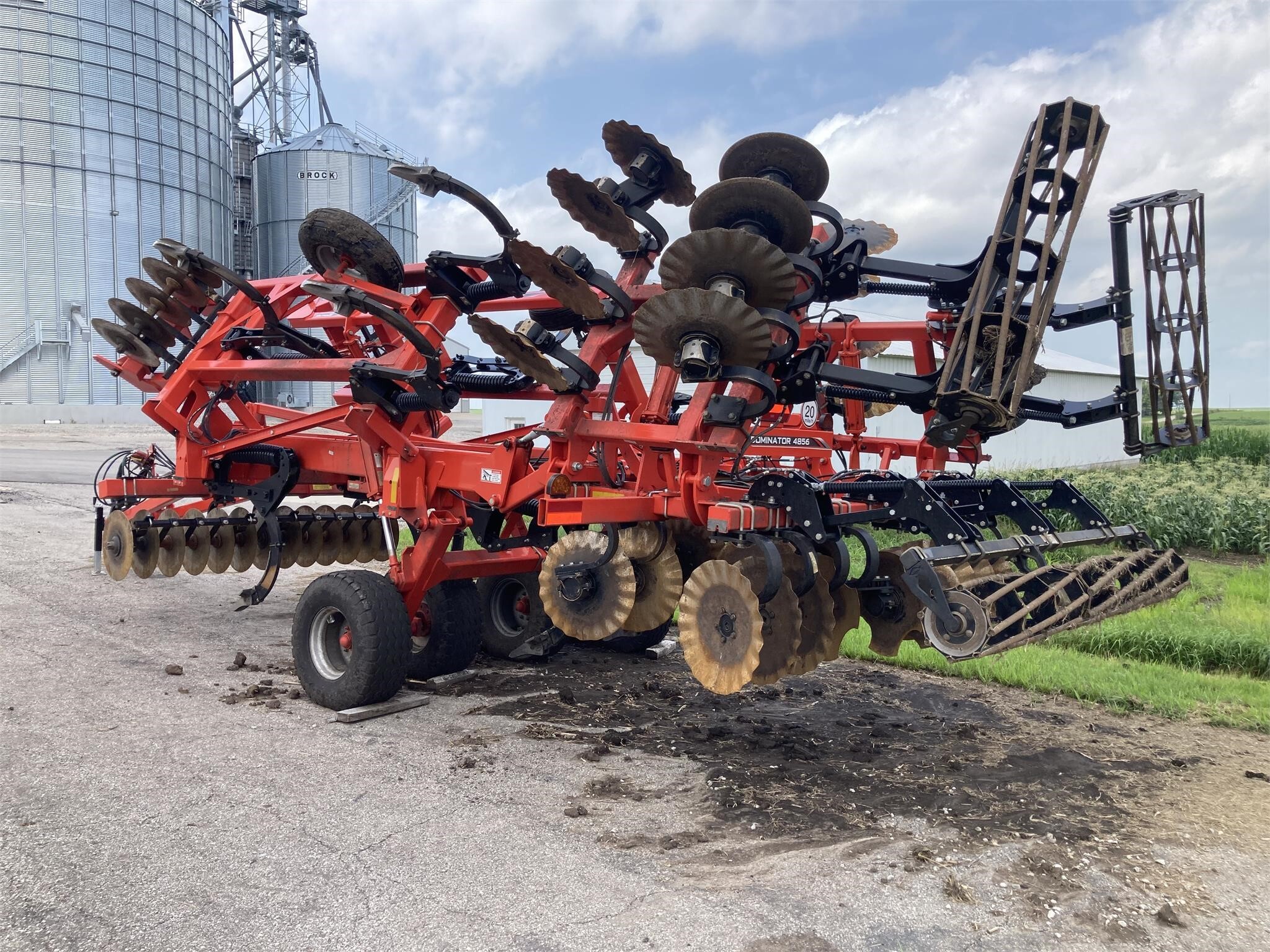 2021 Kuhn Krause 4856-11 V Ripper