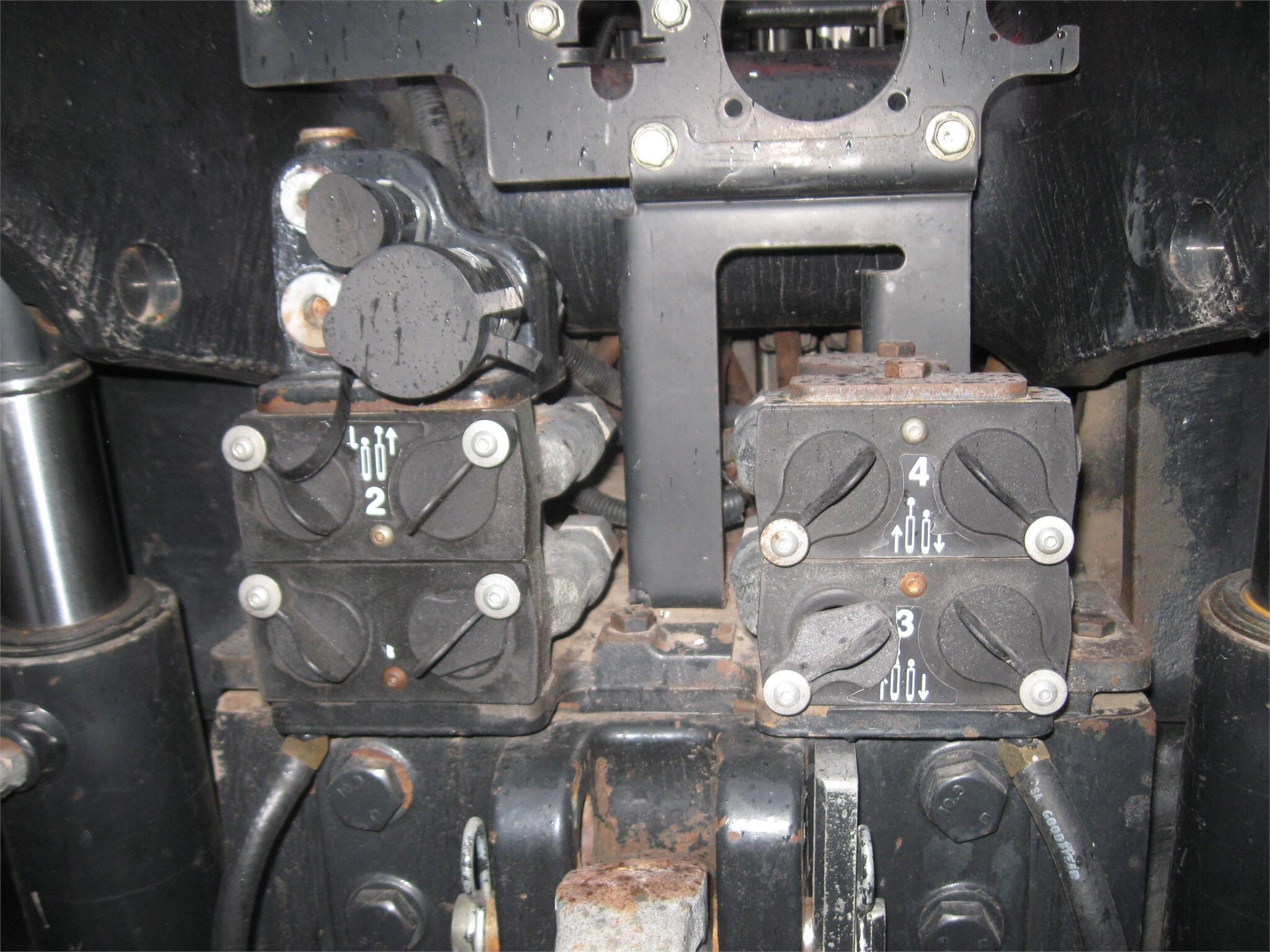 2009 Case IH Magnum 215 Tractor