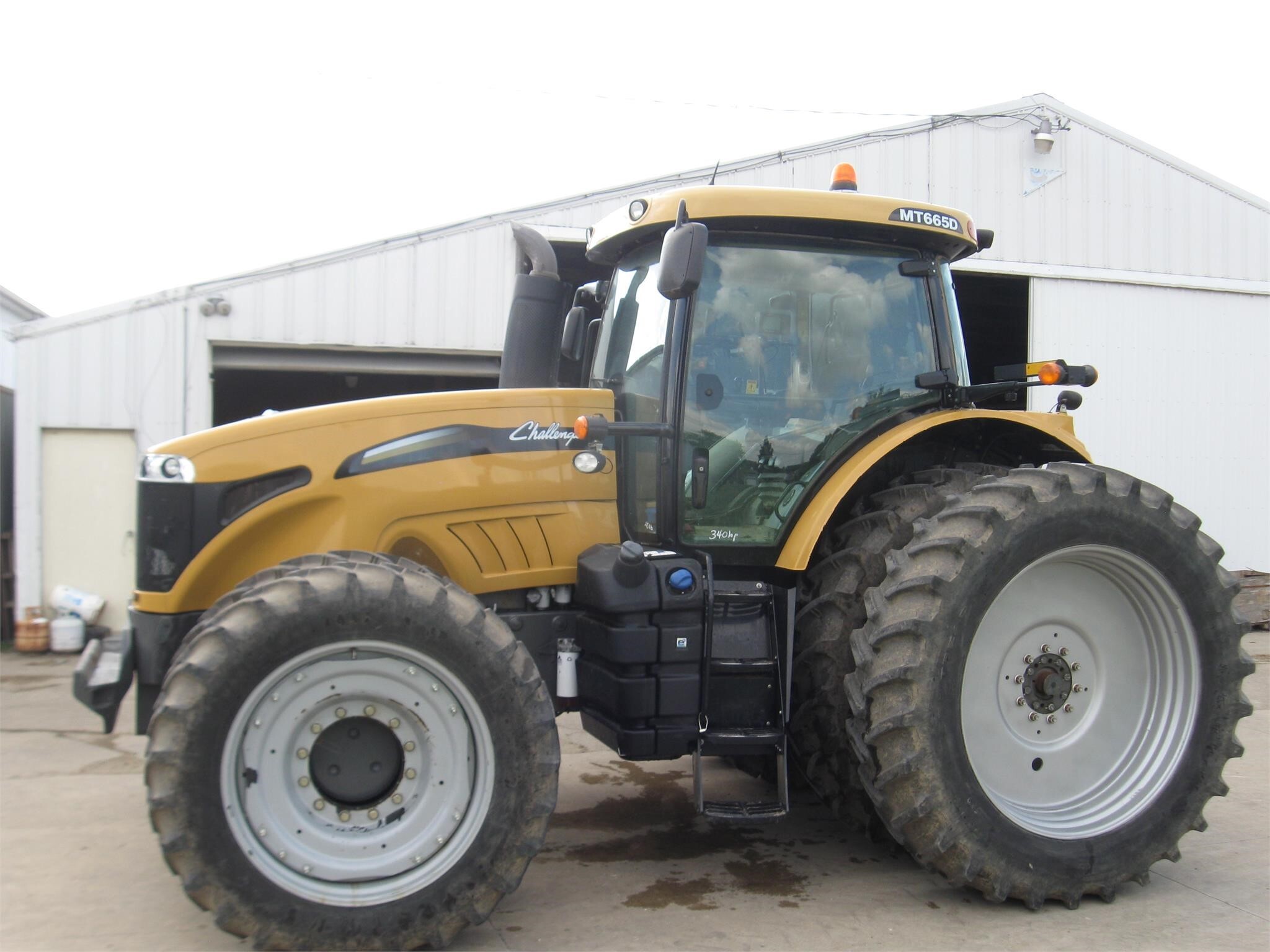 2013 Challenger MT665D Tractor