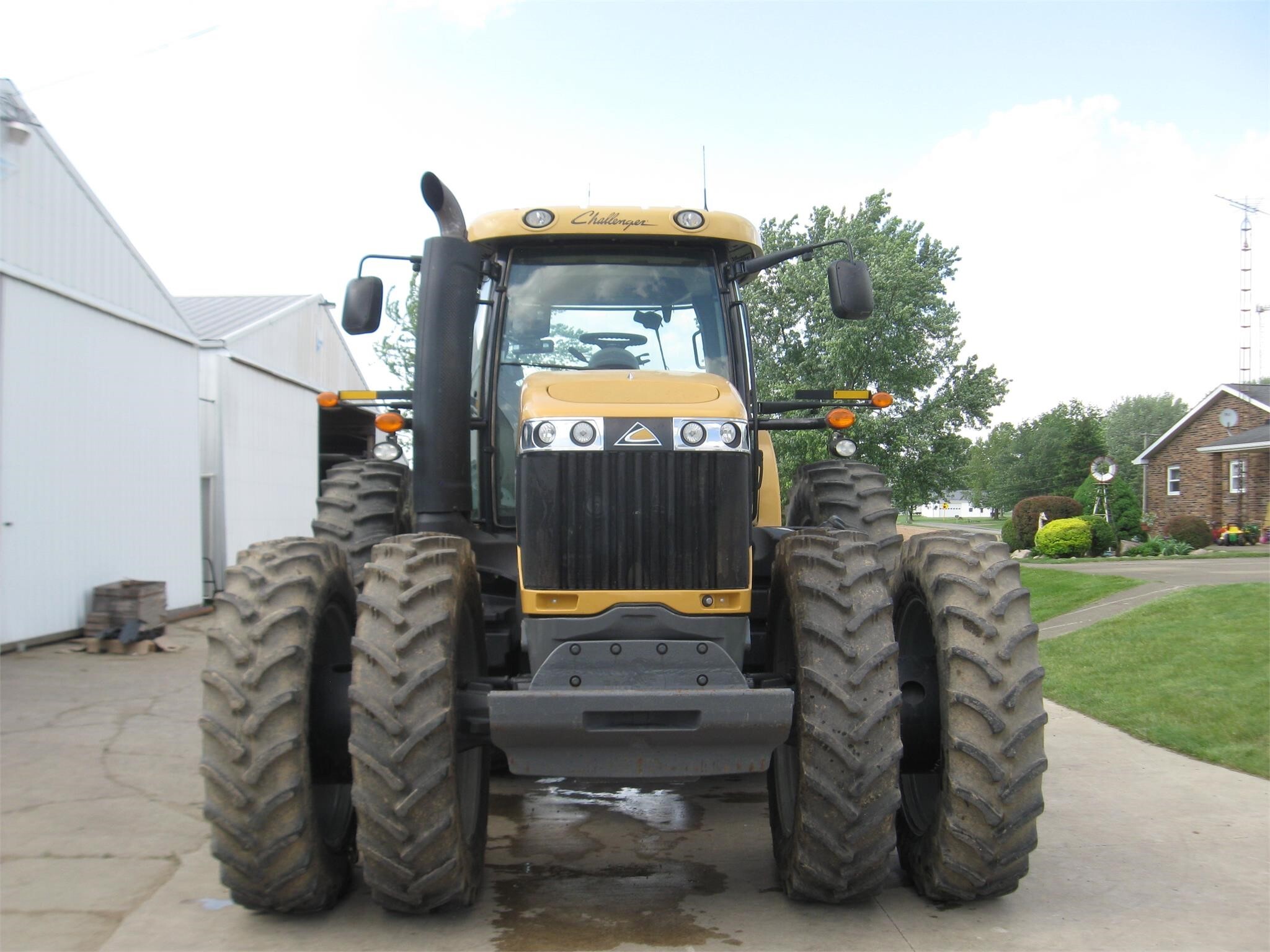 2013 Challenger MT665D Tractor