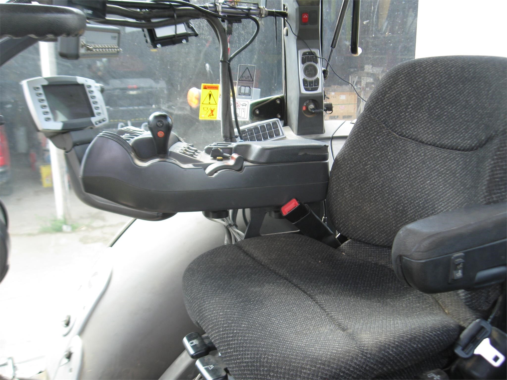 2013 Challenger MT665D Tractor