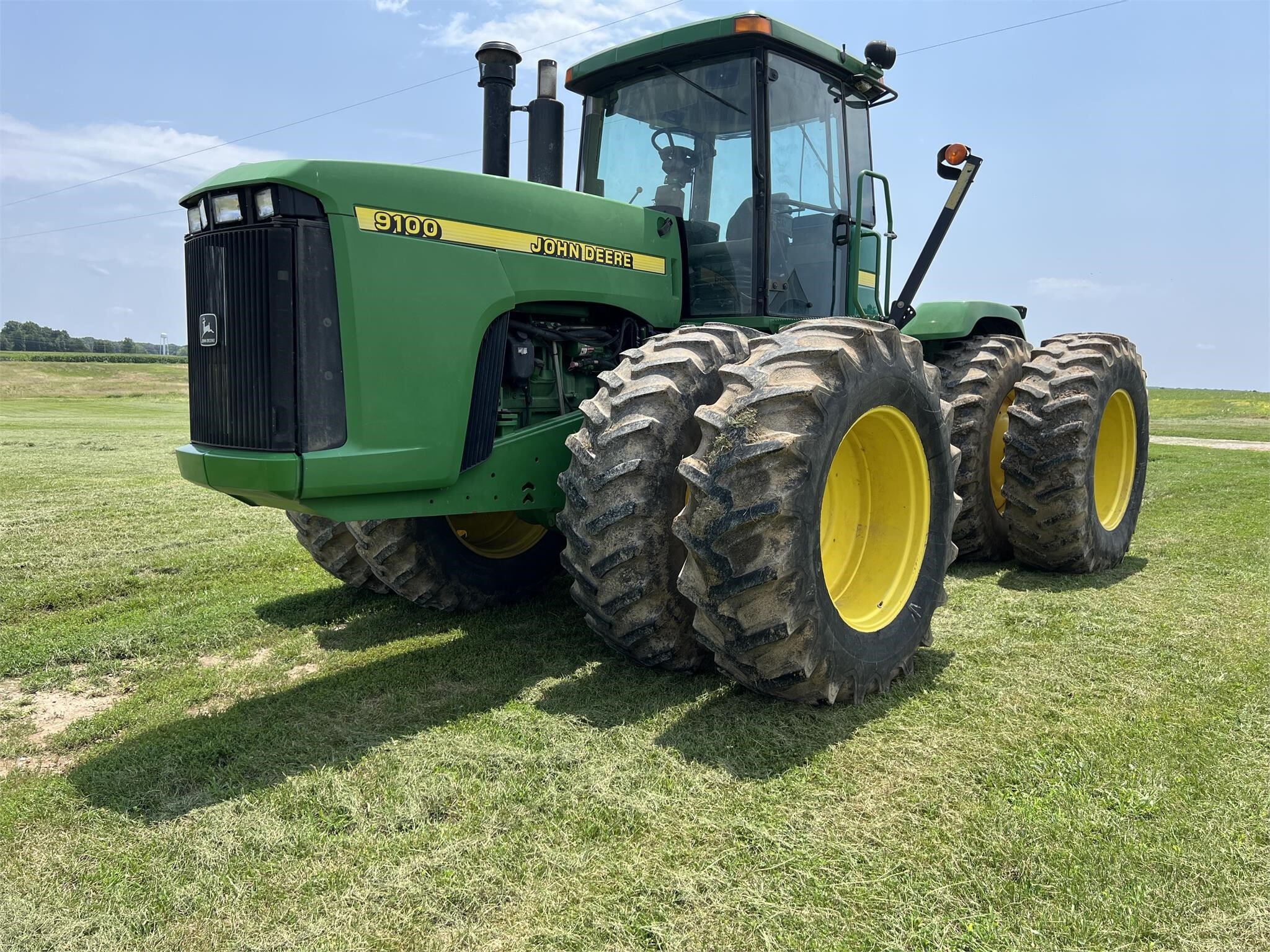 2000 John Deere 9100 Tractor
