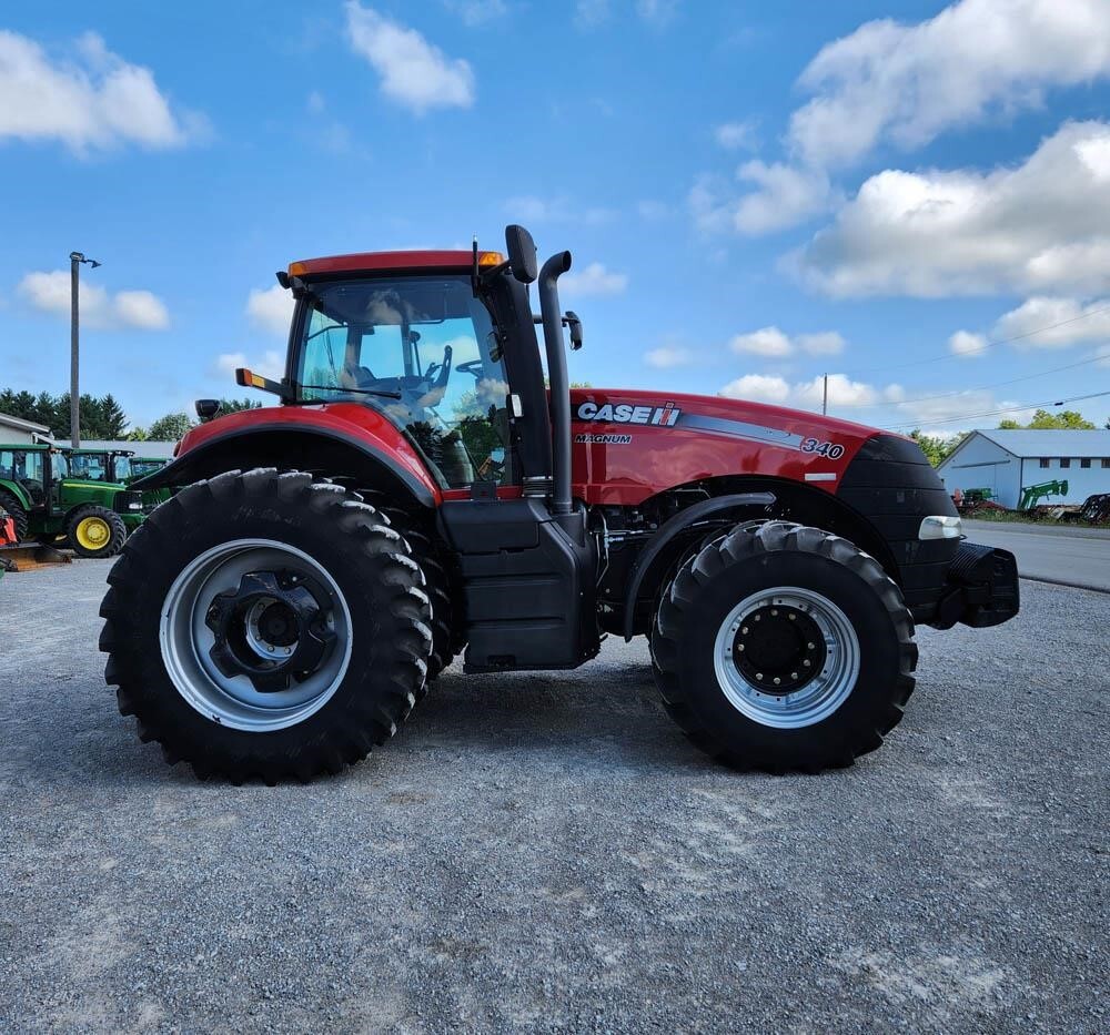 2014 Case IH Magnum 340 Tractor