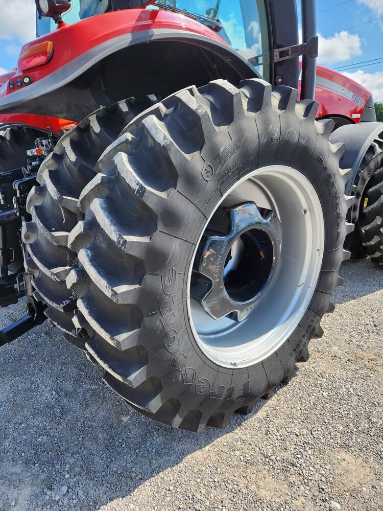 2014 Case IH Magnum 340 Tractor