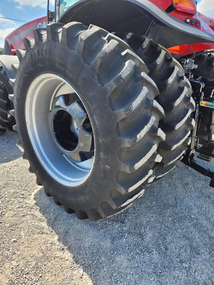 2014 Case IH Magnum 340 Tractor