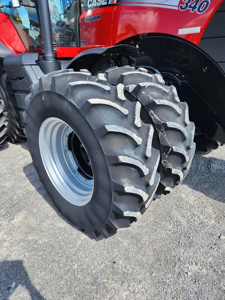2014 Case IH Magnum 340 Tractor