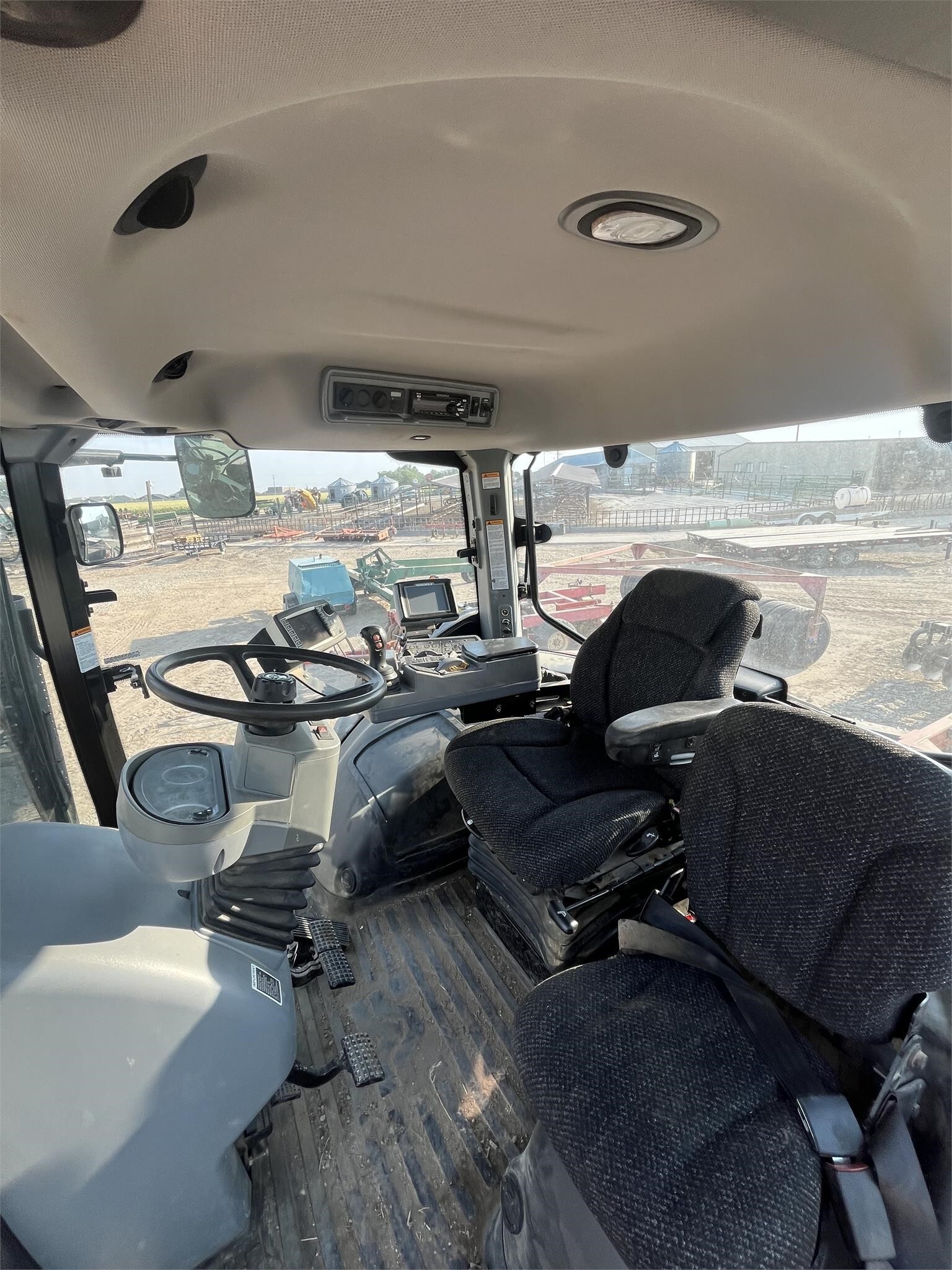 2014 Versatile 260 Tractor