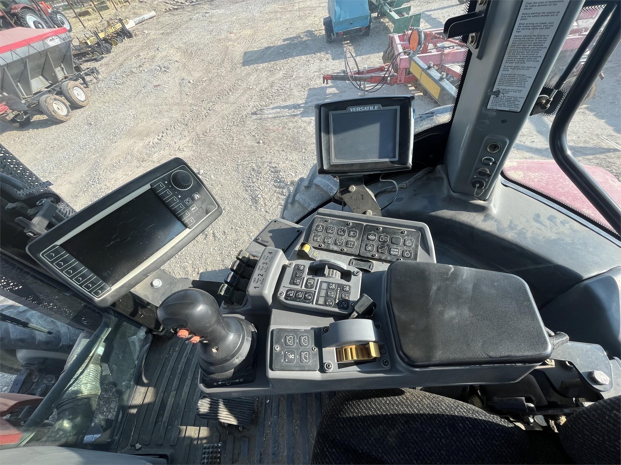 2014 Versatile 260 Tractor