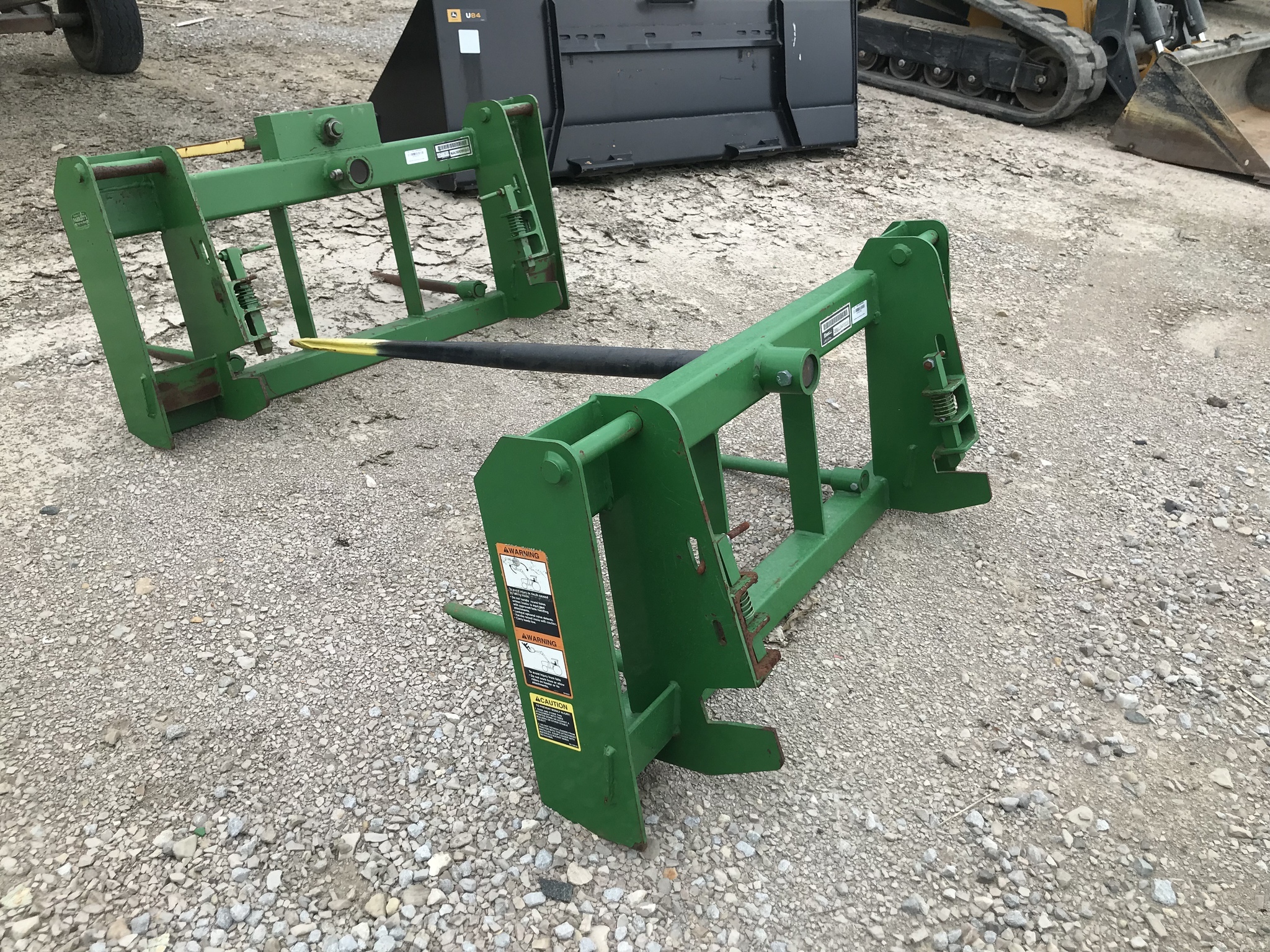  Frontier AB13D Loader and Skid Steer Attachment