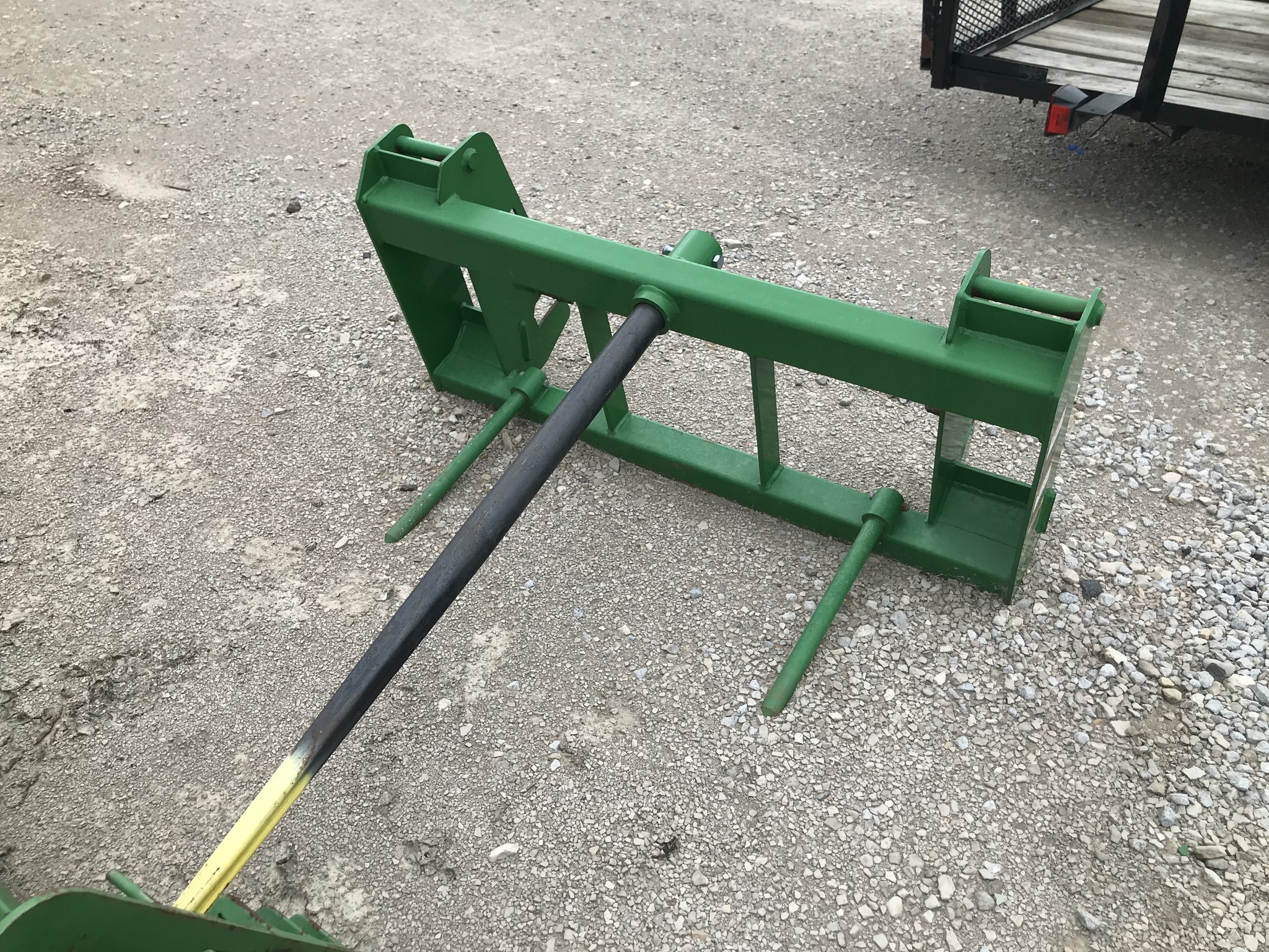  Frontier AB13D Loader and Skid Steer Attachment