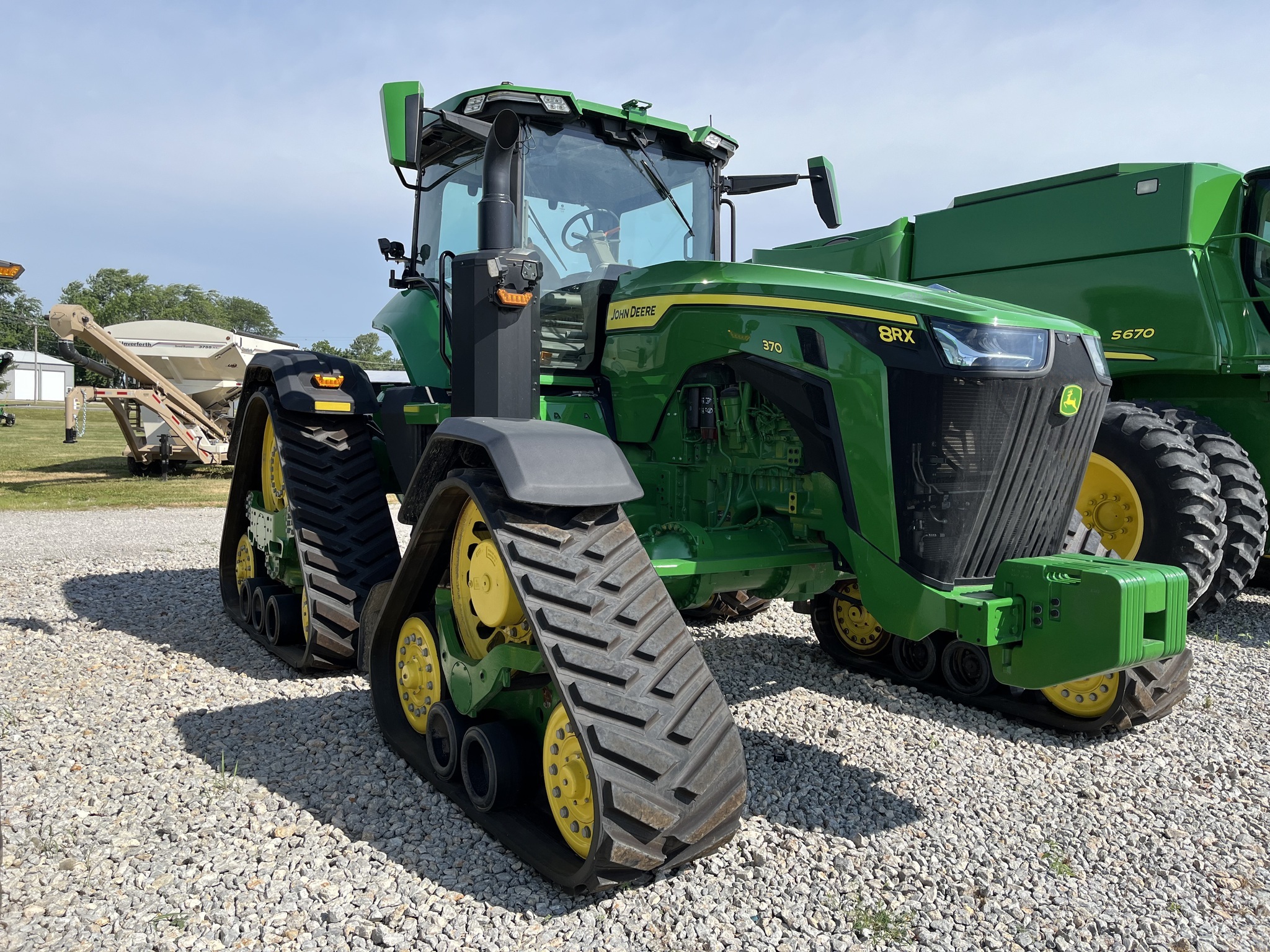 2021 John Deere 8RX 370 Tractor