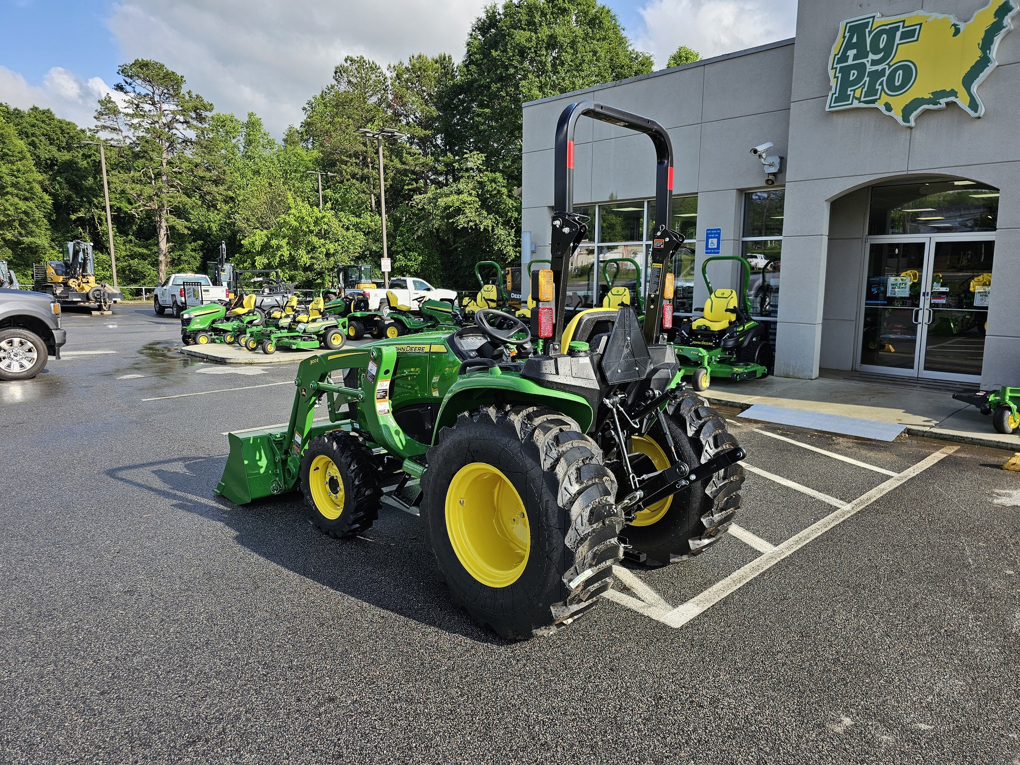 2024 John Deere 3025E Tractor