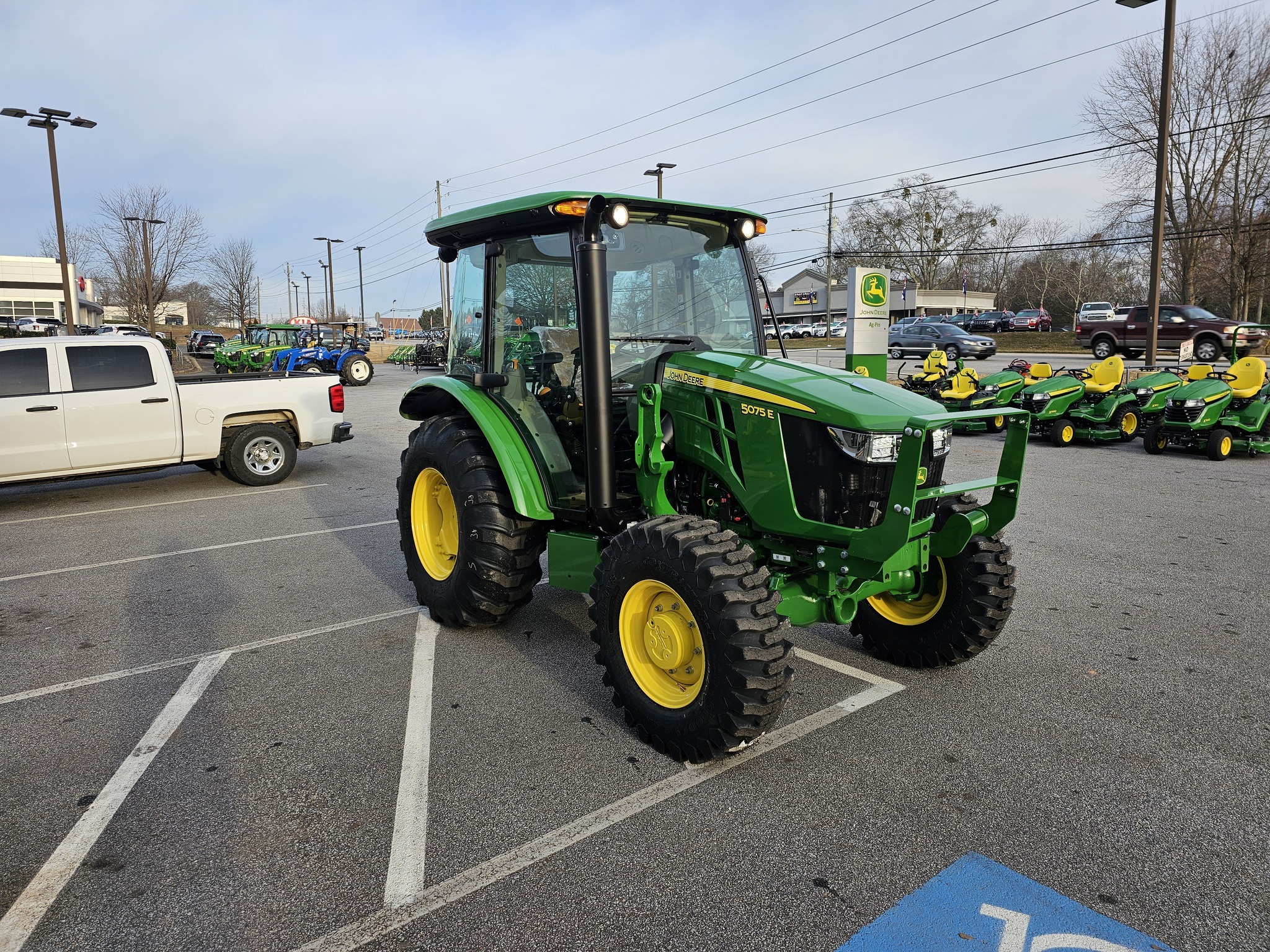 2024 John Deere 5075E Tractor