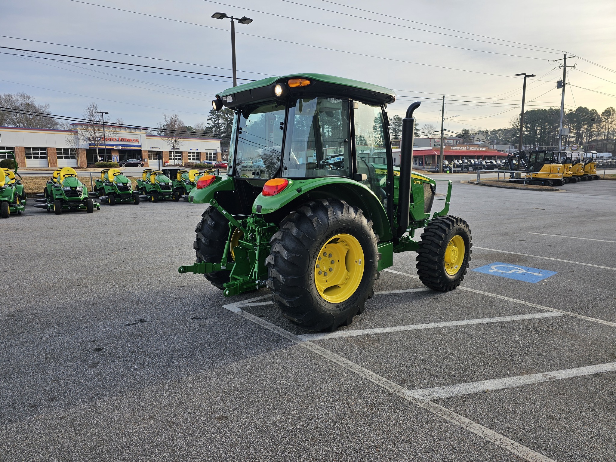 2024 John Deere 5075E Tractor