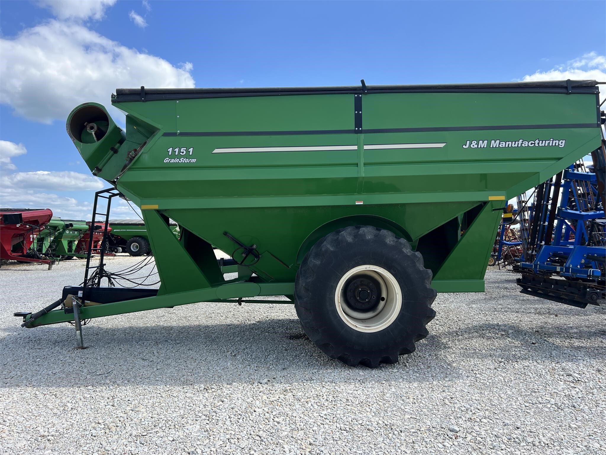  J&M 1151-22 Grain Cart