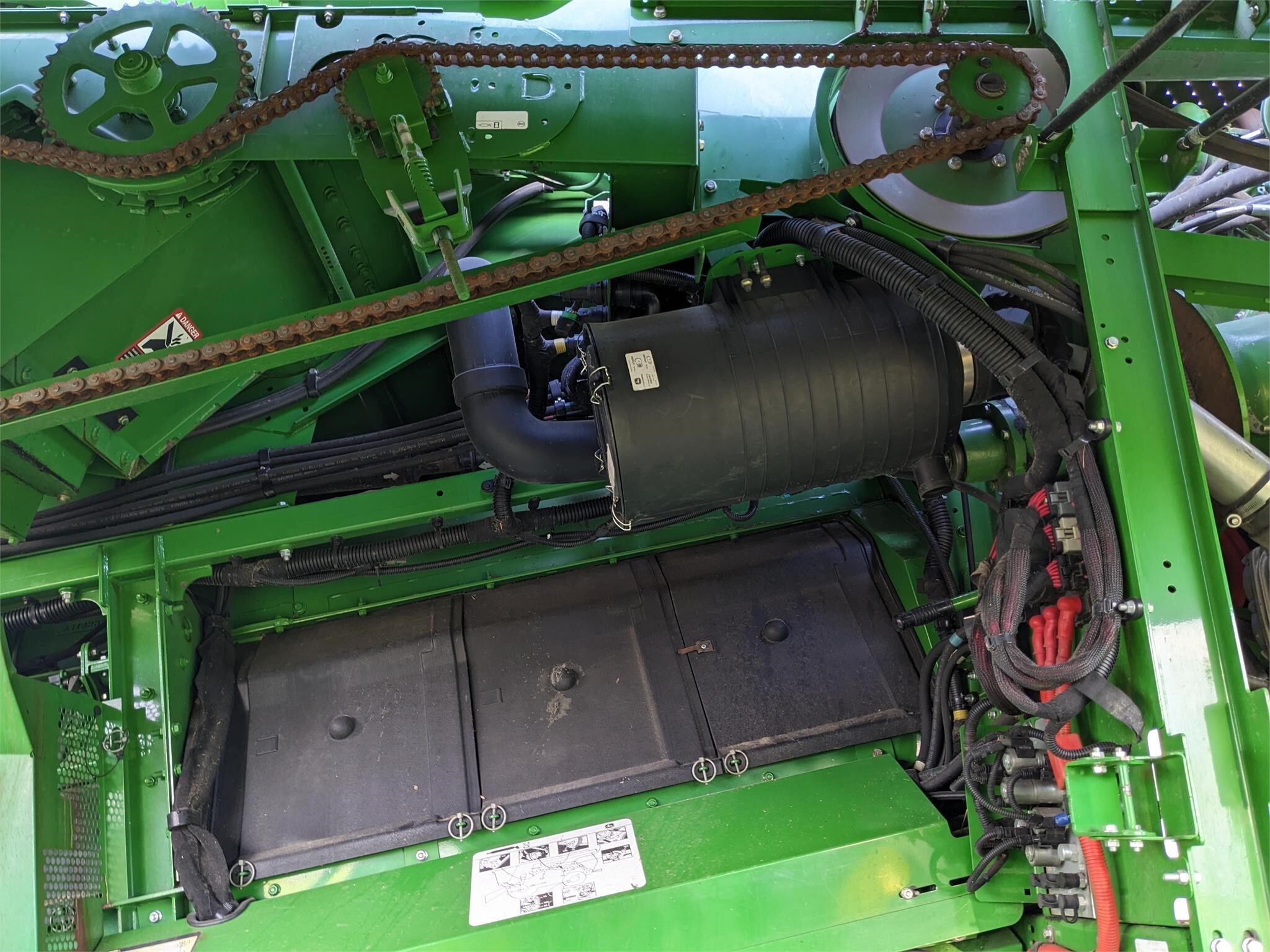 2016 John Deere S690 Combine