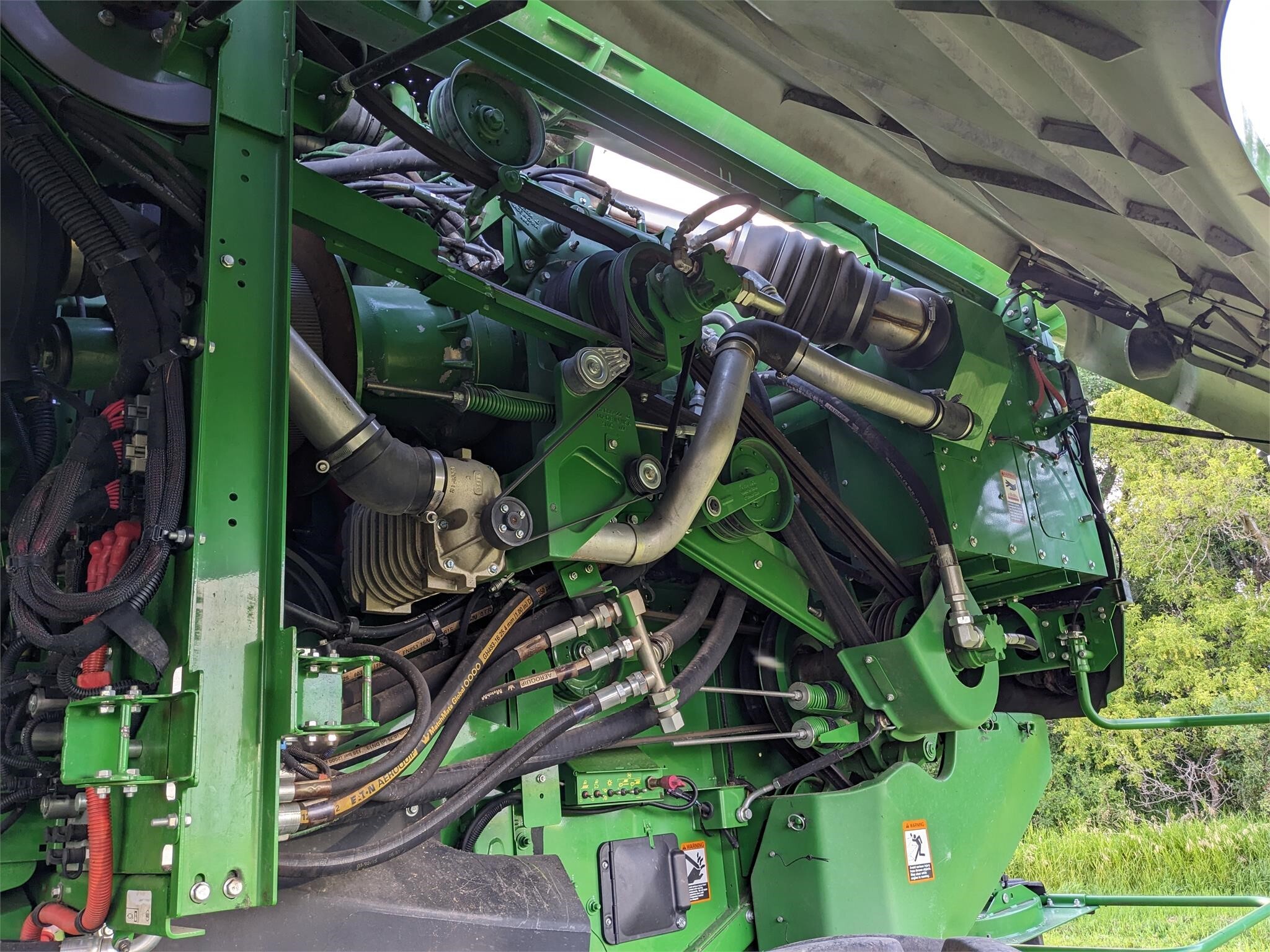 2016 John Deere S690 Combine