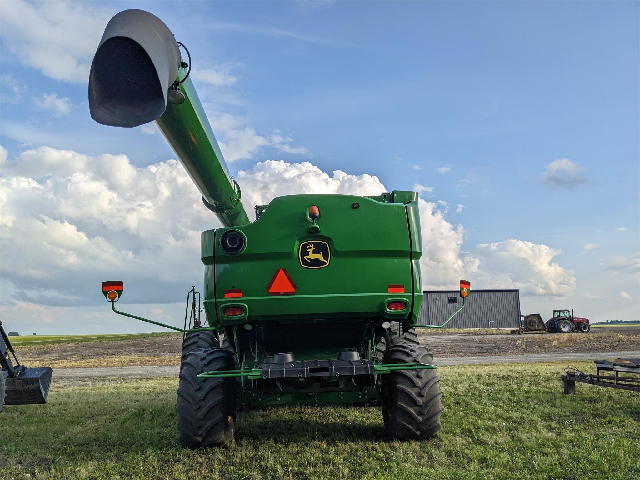 2016 John Deere S690 Combine