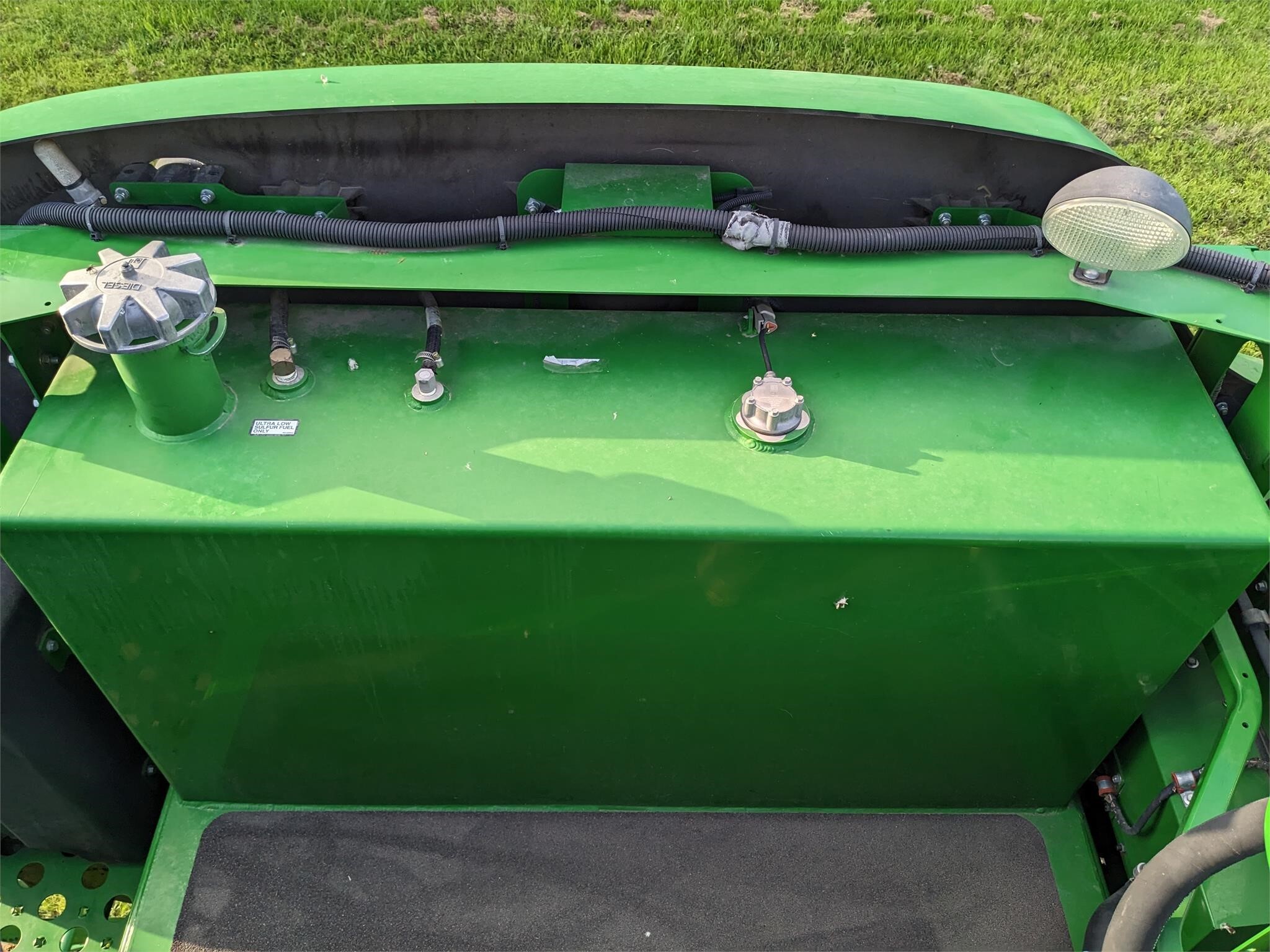 2016 John Deere S690 Combine