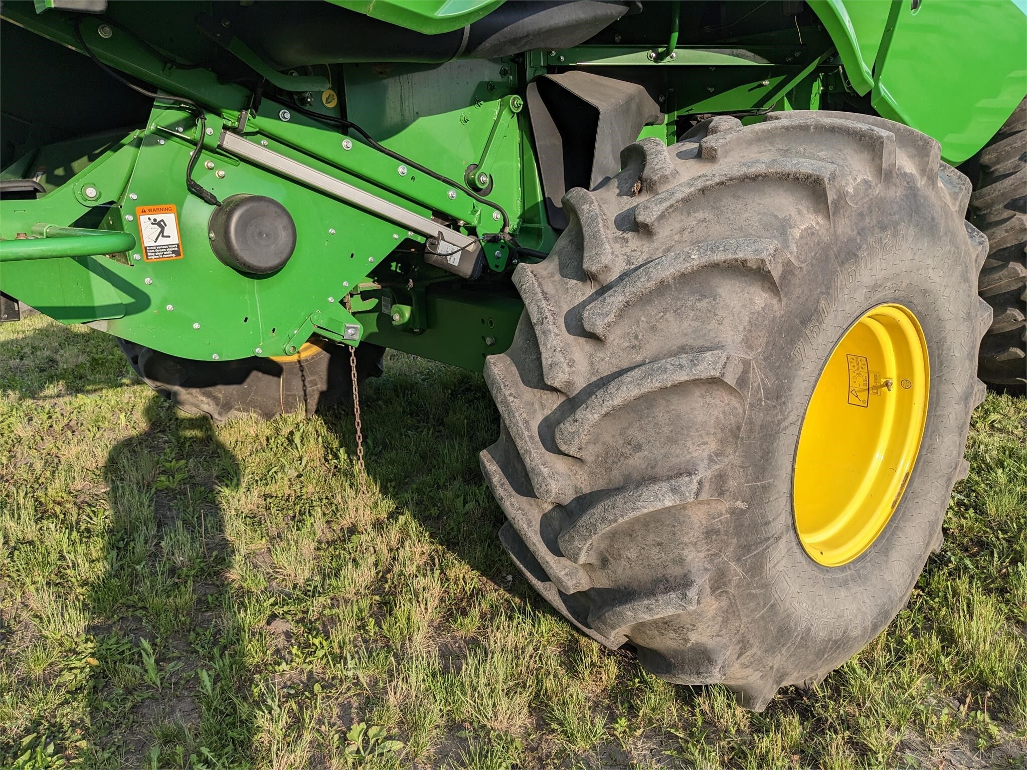 2016 John Deere S690 Combine