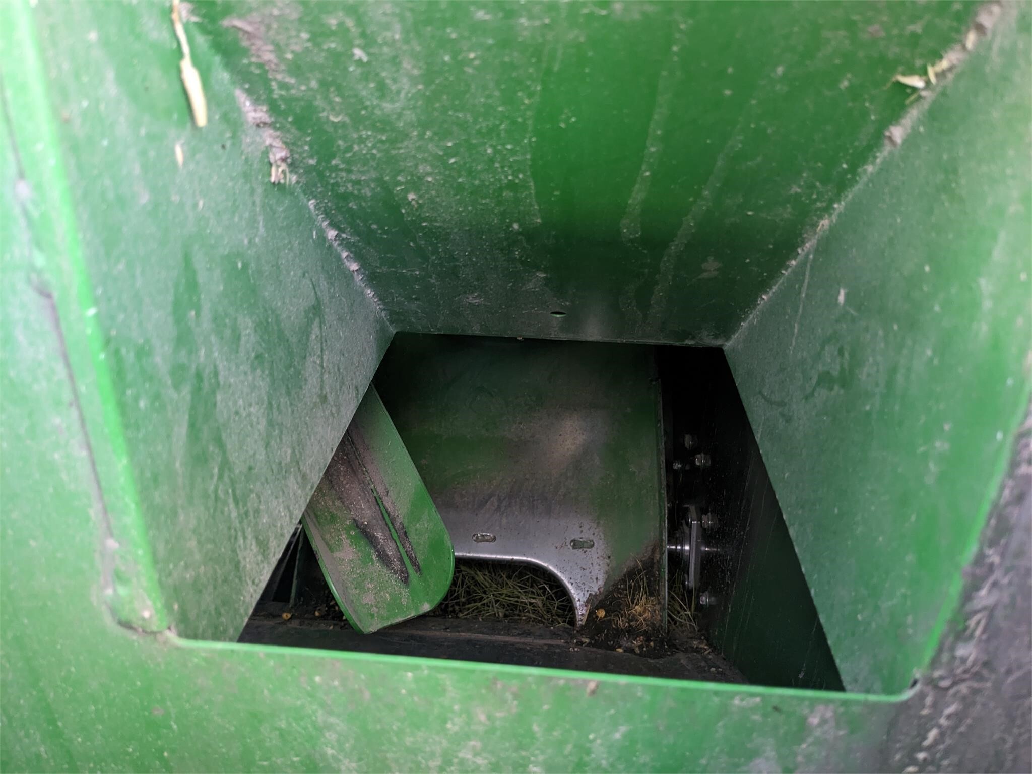 2016 John Deere S690 Combine