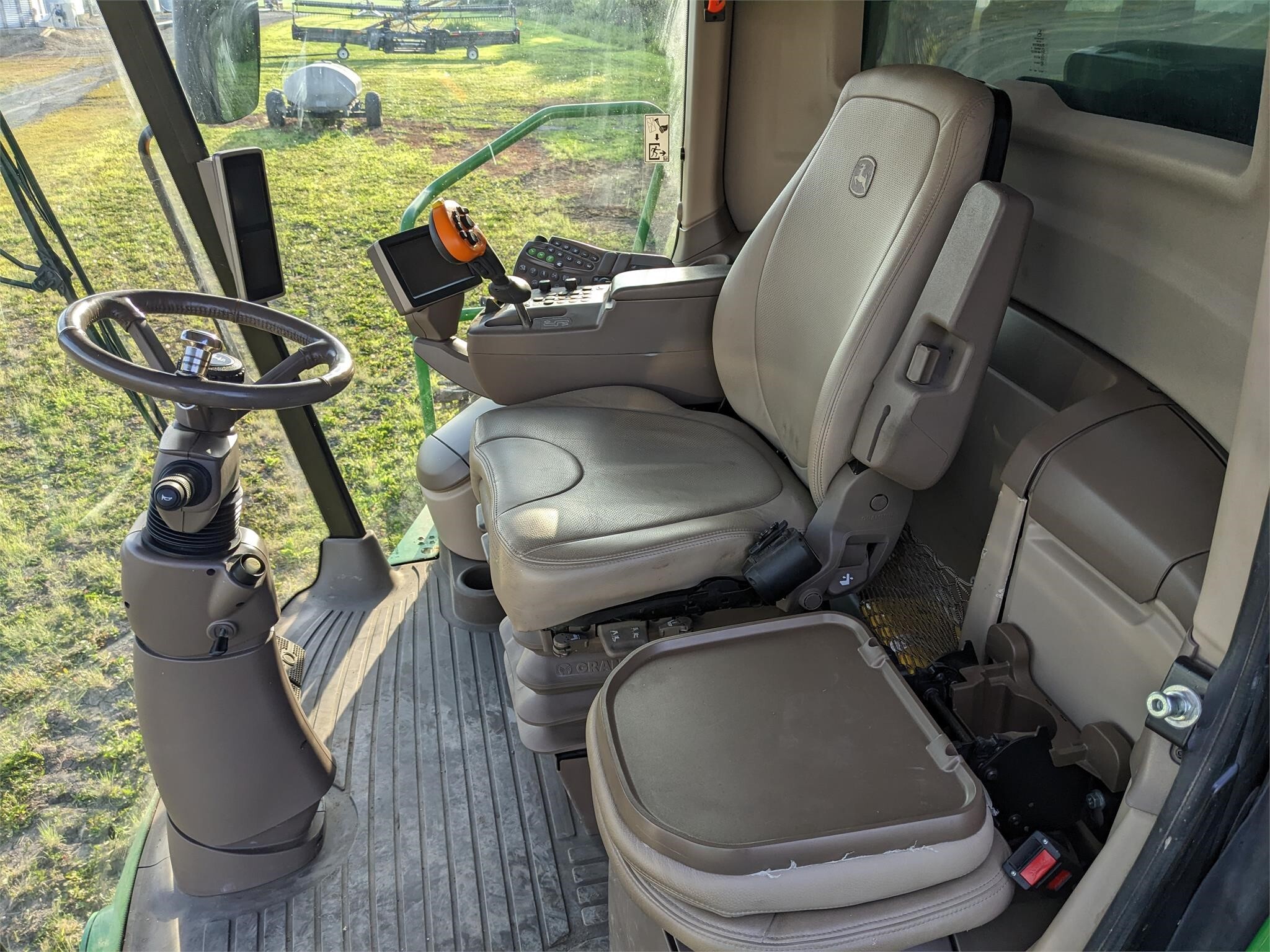 2016 John Deere S690 Combine