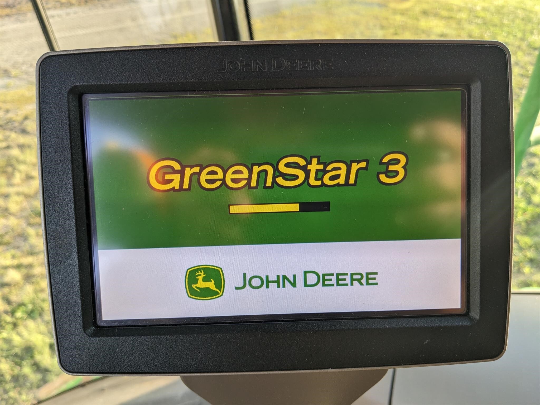 2016 John Deere S690 Combine
