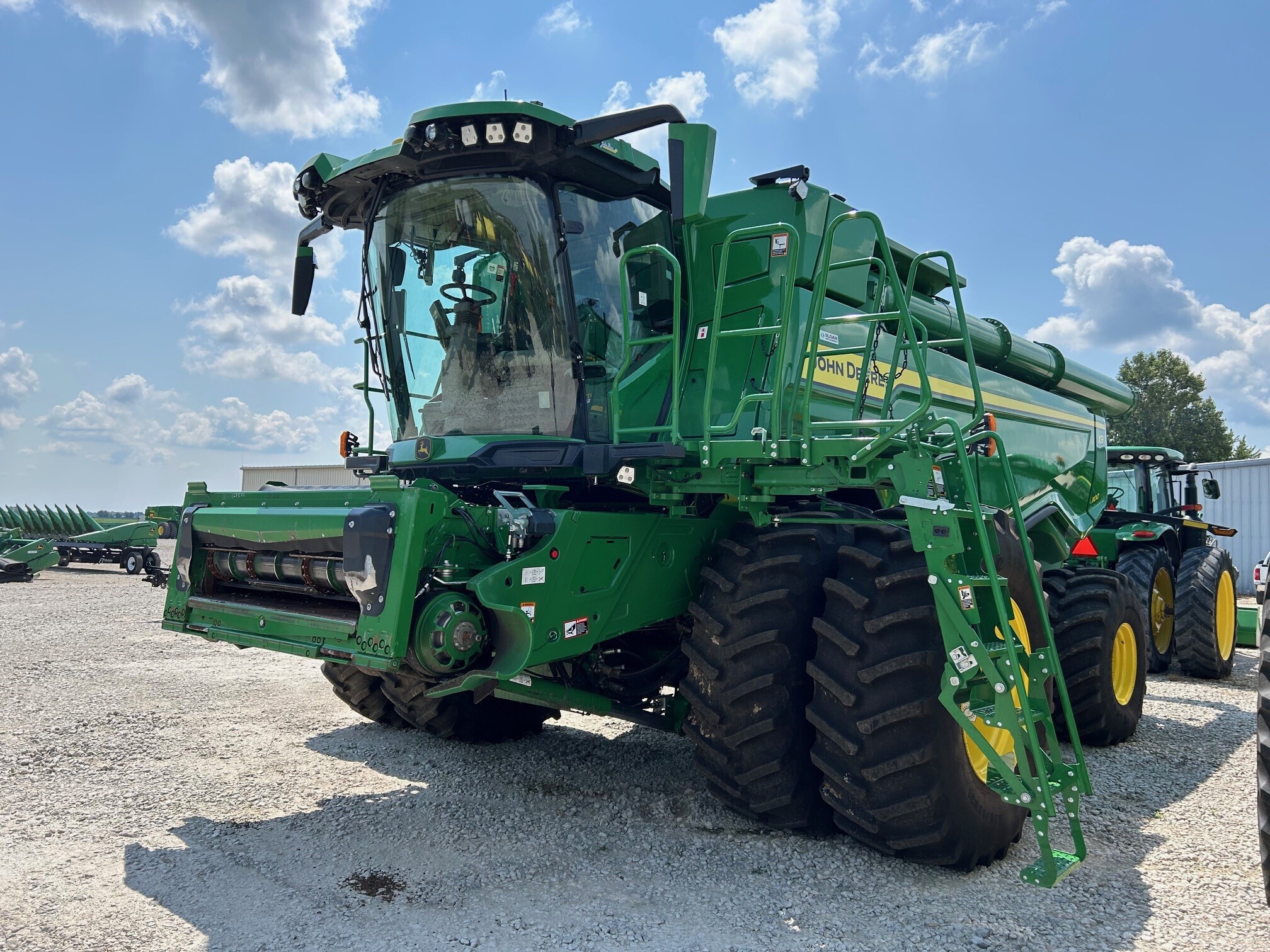 2023 John Deere X9 1100 Combine
