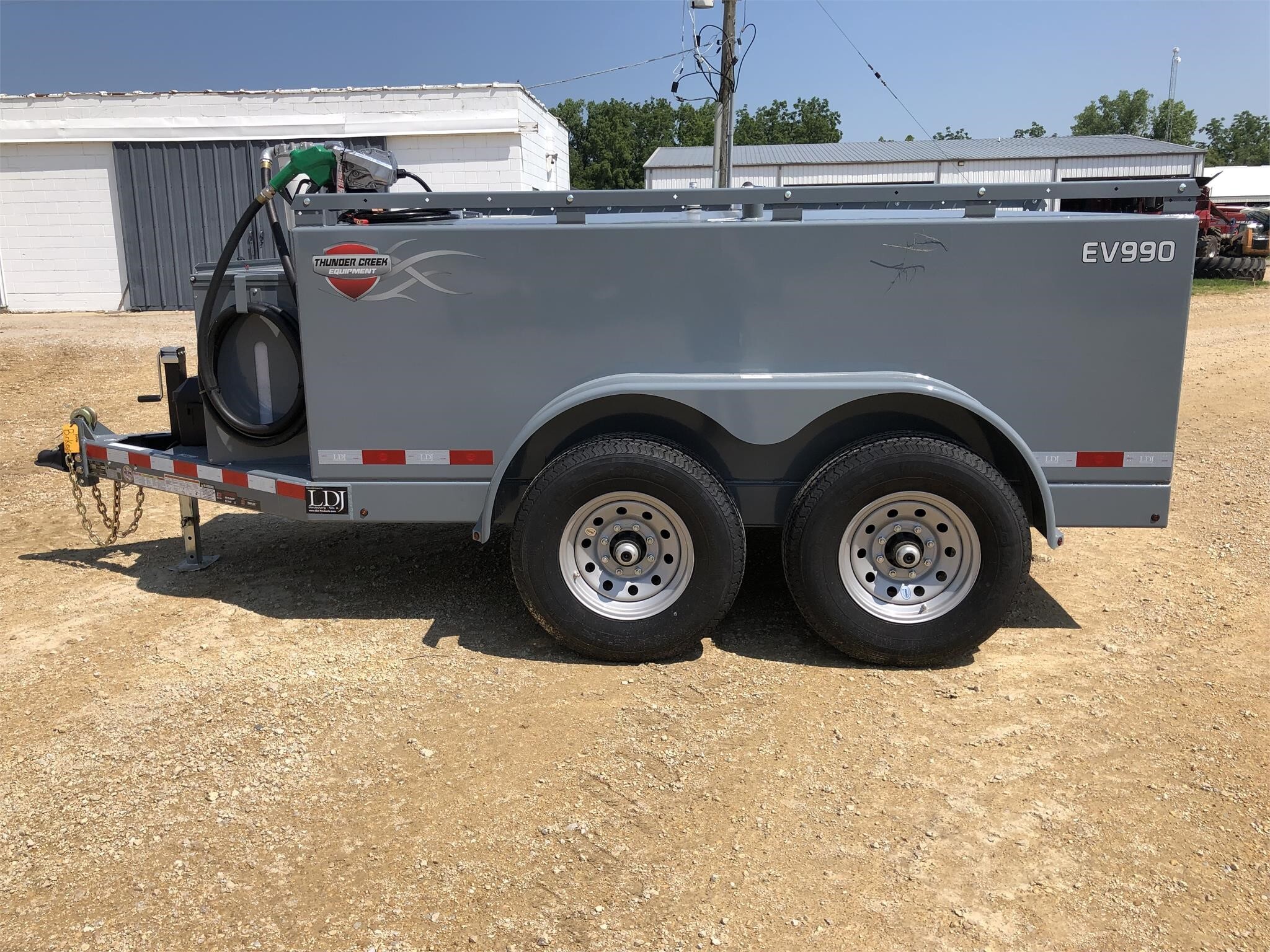 2024 Thunder Creek EV990 Fuel Trucks/Trailer