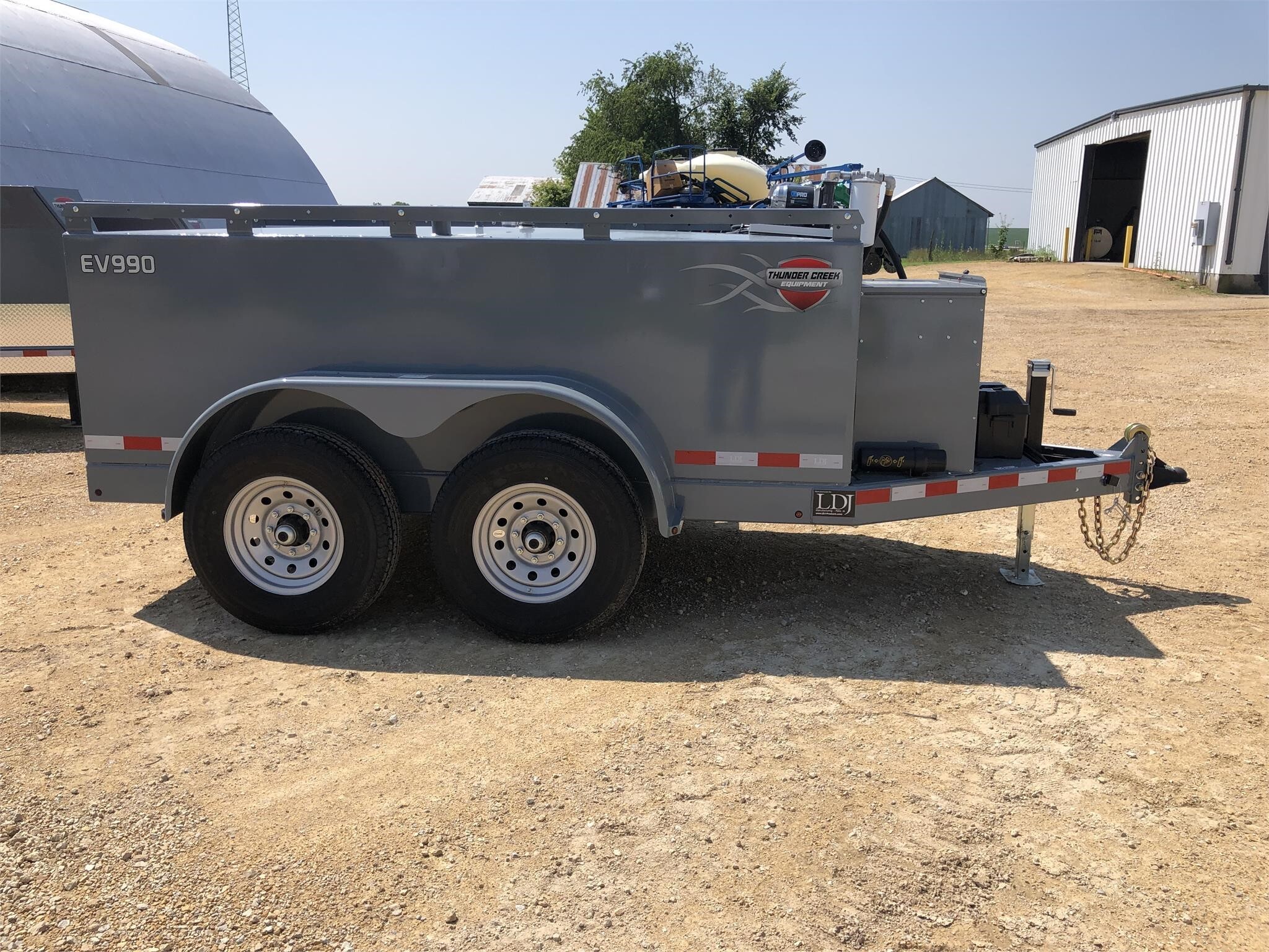 2024 Thunder Creek EV990 Fuel Trucks/Trailer